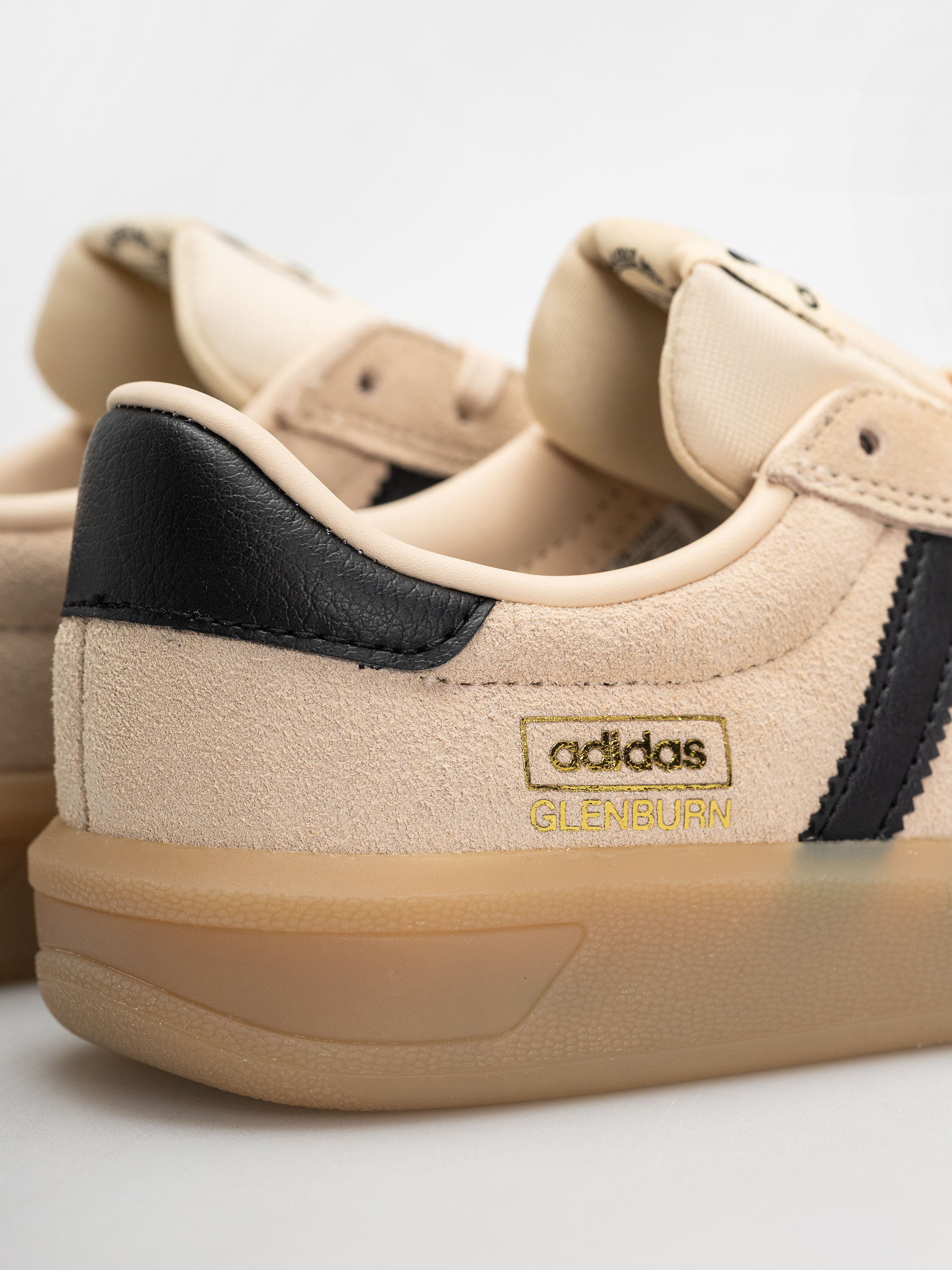 Pantofi adidas Glenburn (sanstr/cblack/gum4)