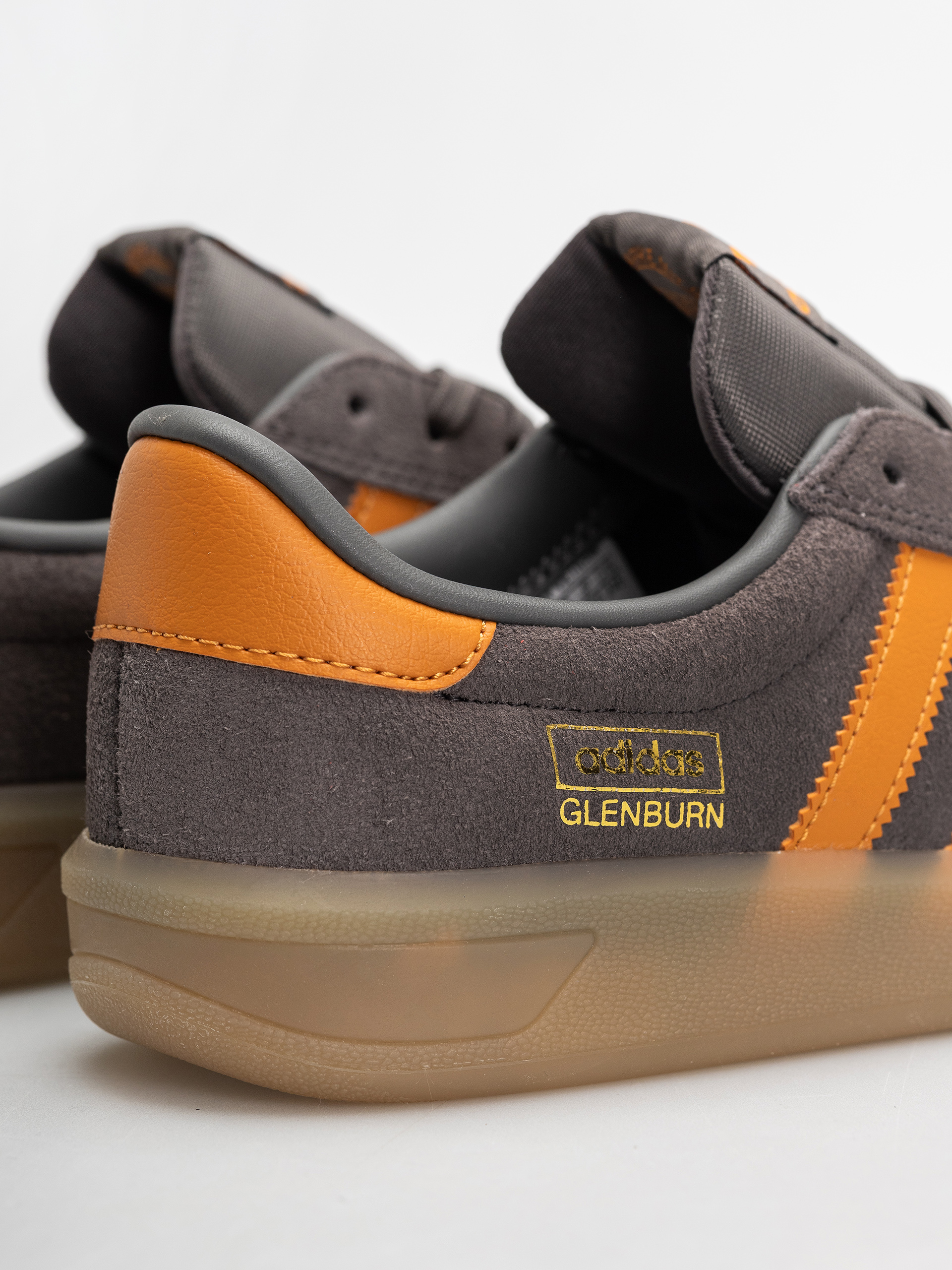 Pantofi adidas Glenburn (chacoa/rusora/gum4)