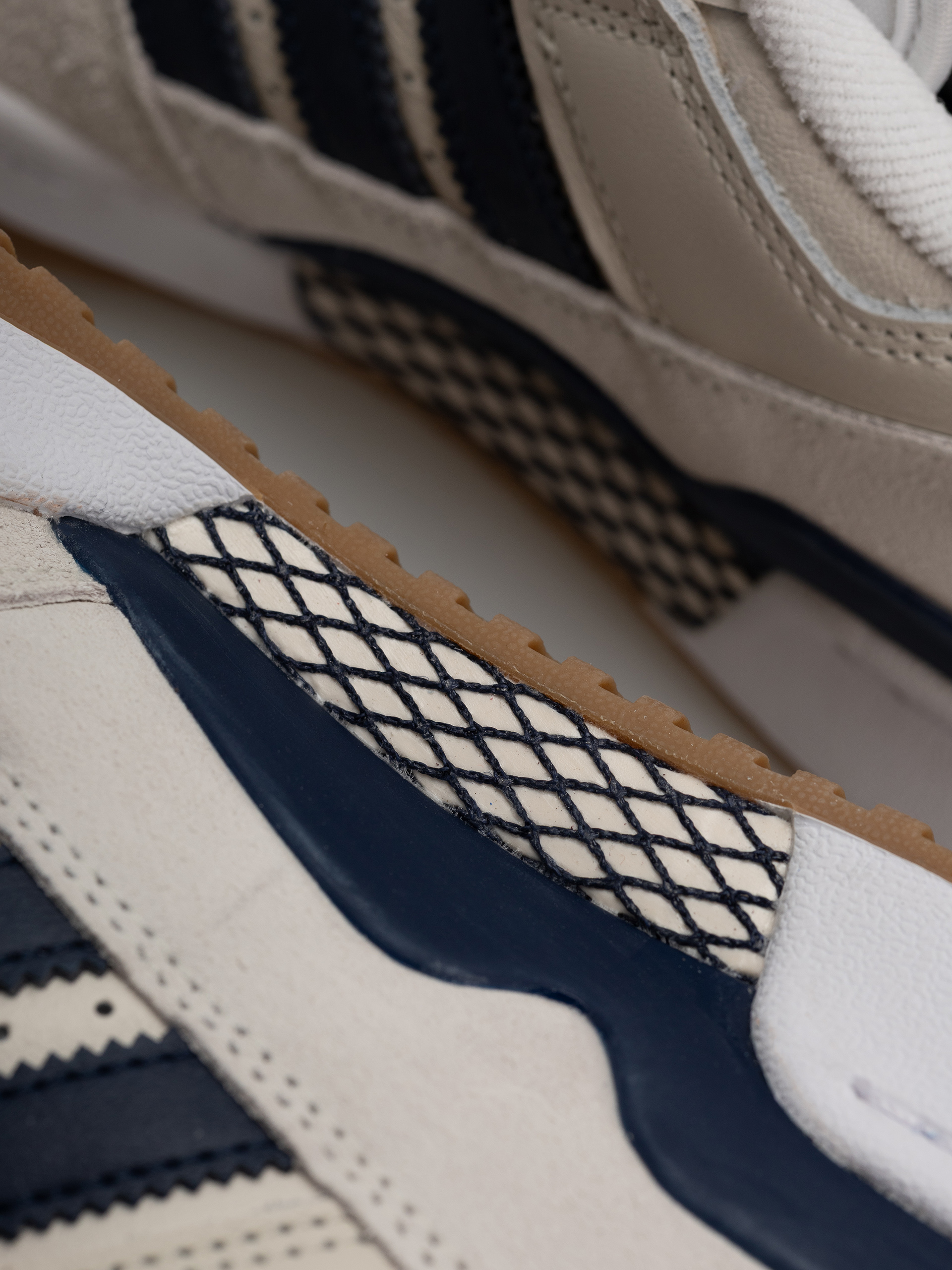 Pantofi adidas Forum 84 Low Adv (cwhite/conavy/ftwwht)