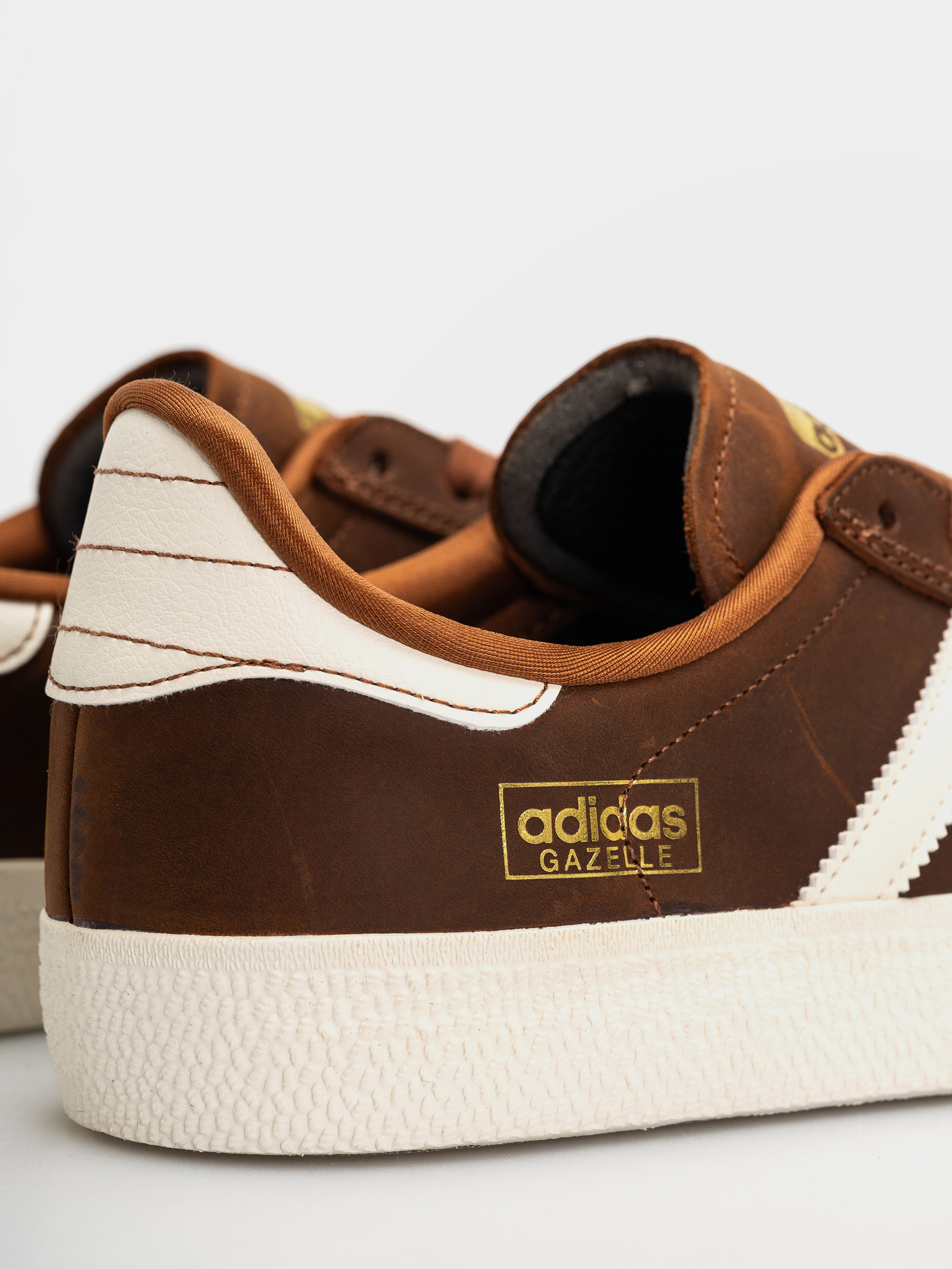 Pantofi adidas Gazelle Adv (cwhite/owhite)