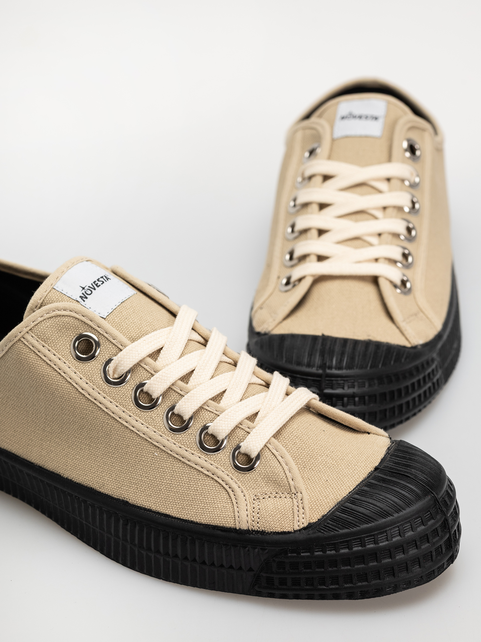 Teniși Novesta Star Master (sand/black)