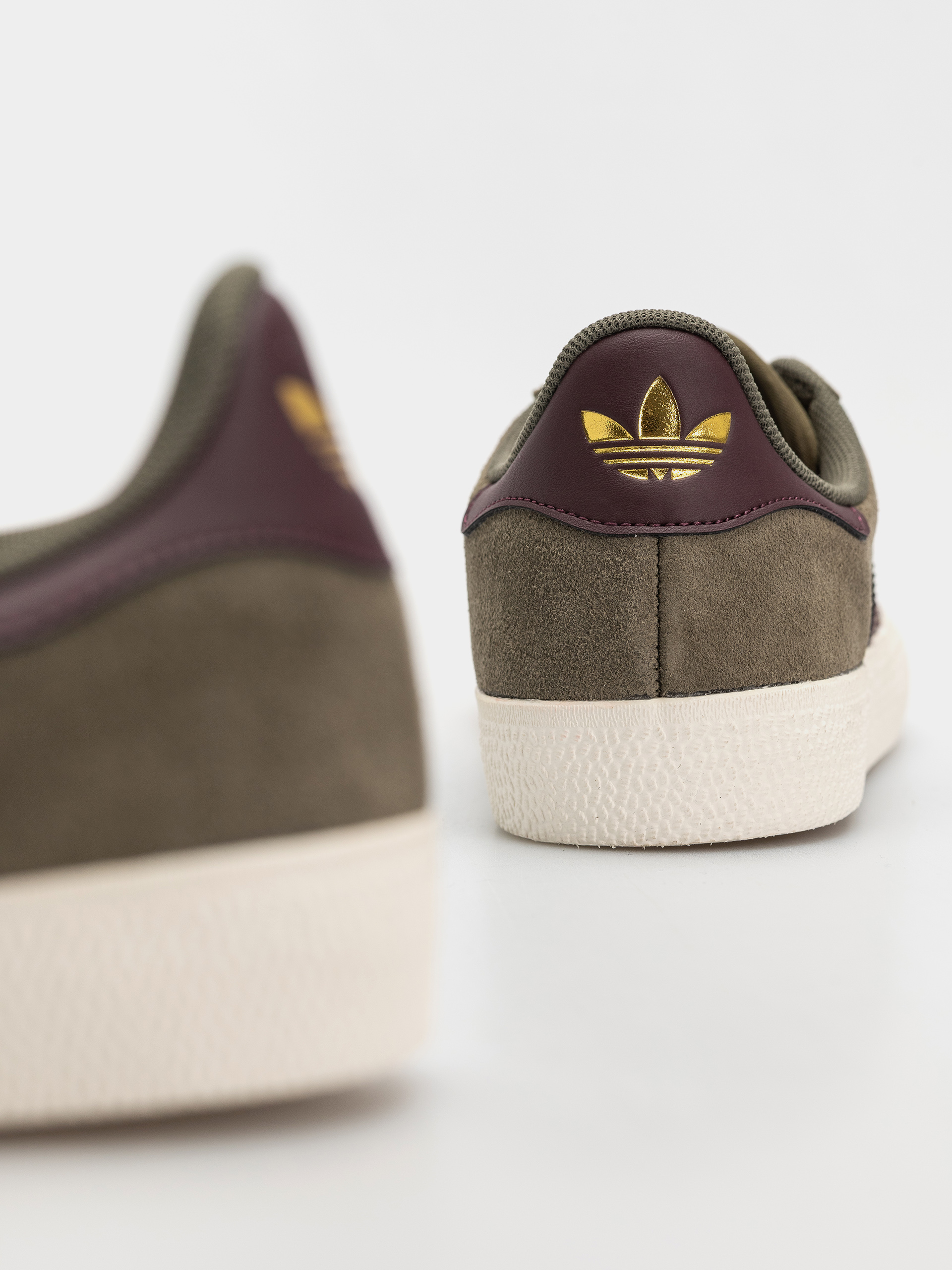 Pantofi adidas Gazelle Adv (olistr/maroon/cwhite)