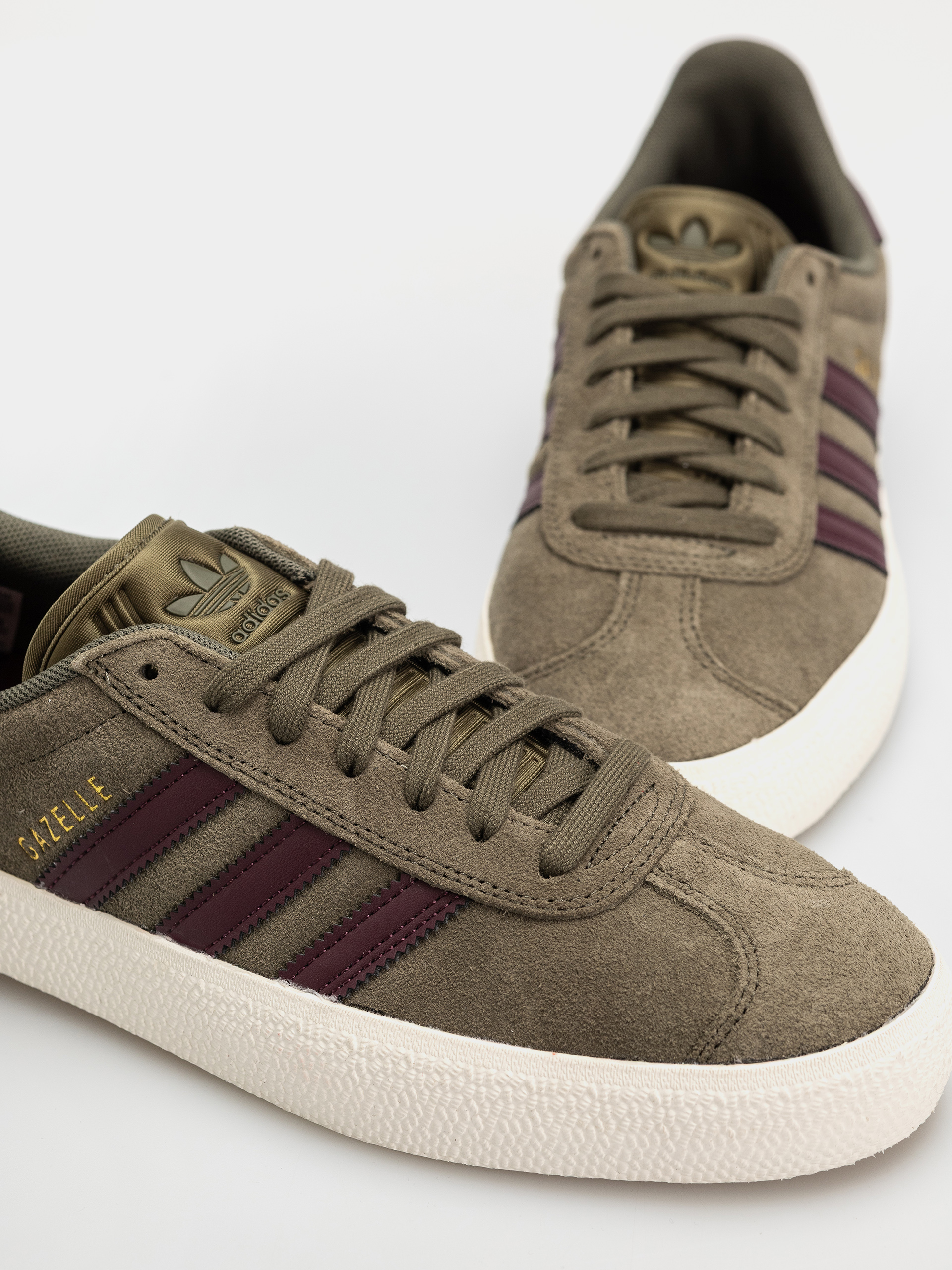 Pantofi adidas Gazelle Adv (olistr/maroon/cwhite)
