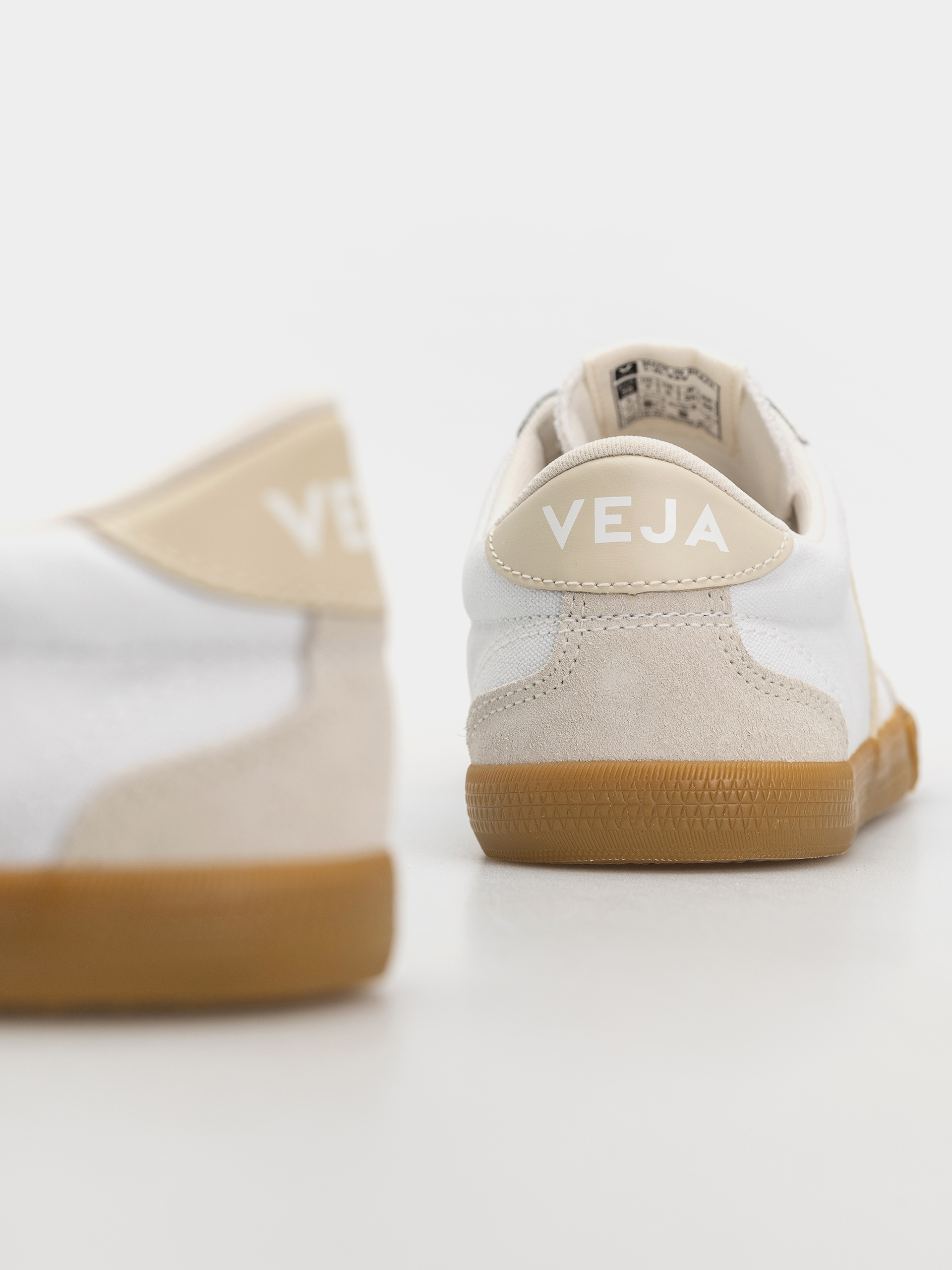 Pantofi Veja Volley Wmn (white pierre natural)