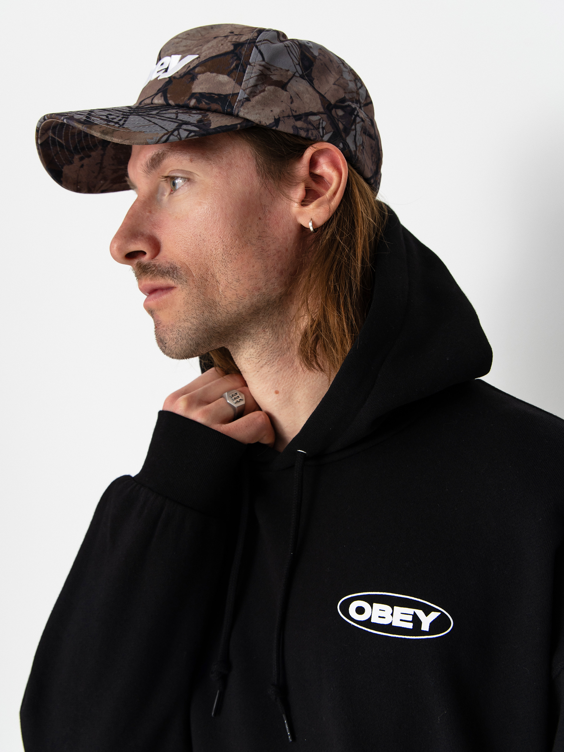Hanorac cu glugă OBEY Oval Cities HD (black)