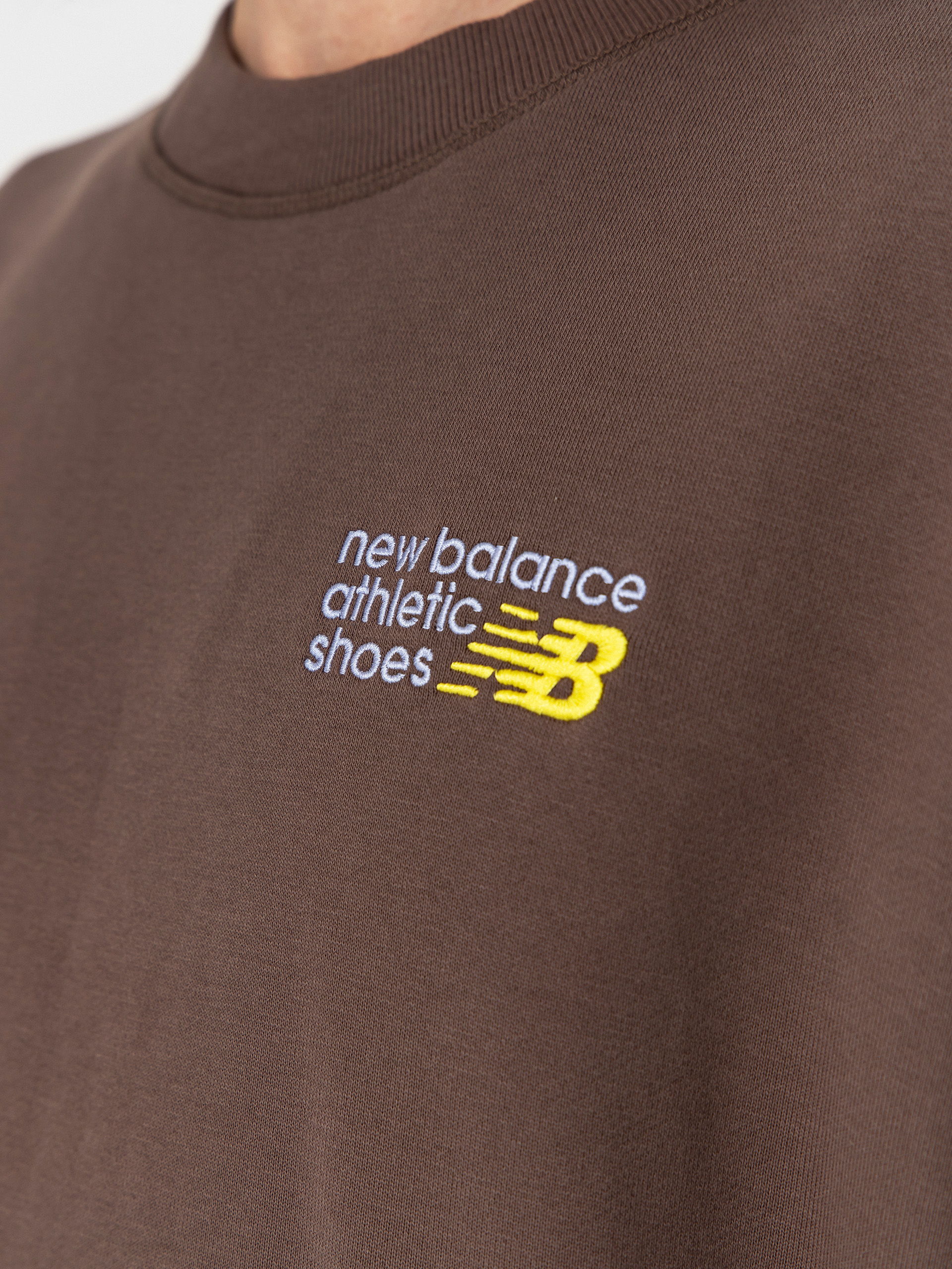 Hanorac New Balance Athletics Premium Logo Crew (cortado)