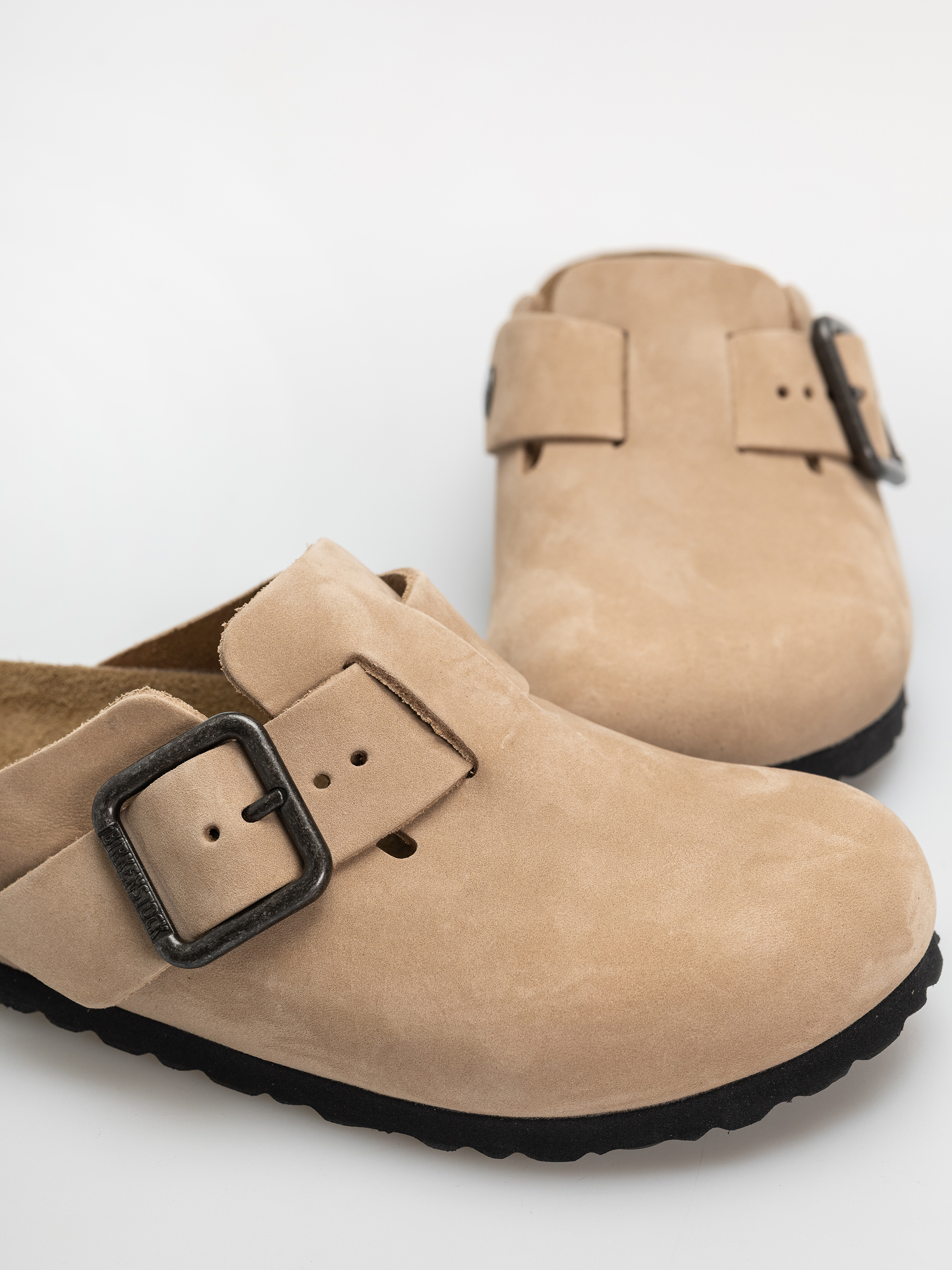 Șlapi Birkenstock Boston Wire Buckle Nubuck Leather Narrow (sandcastle)