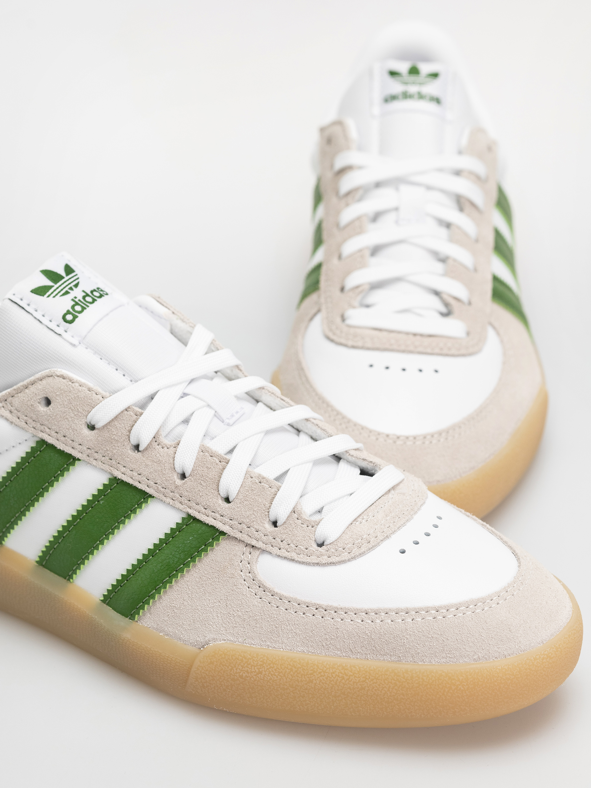 Pantofi adidas Glenburn (ftwwht/cregrn/gum3)