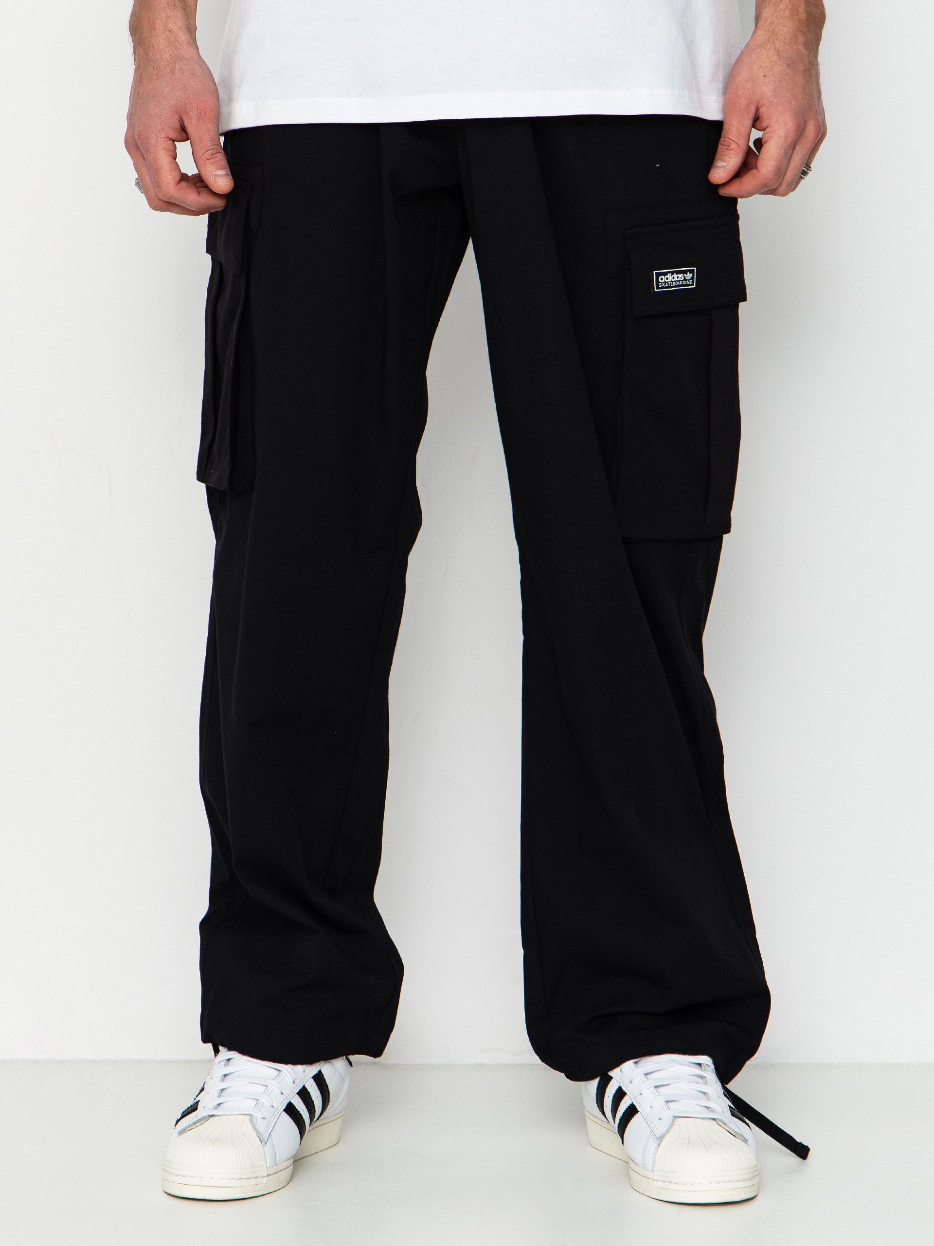 Pantaloni adidas Skt Cargo (black/black)