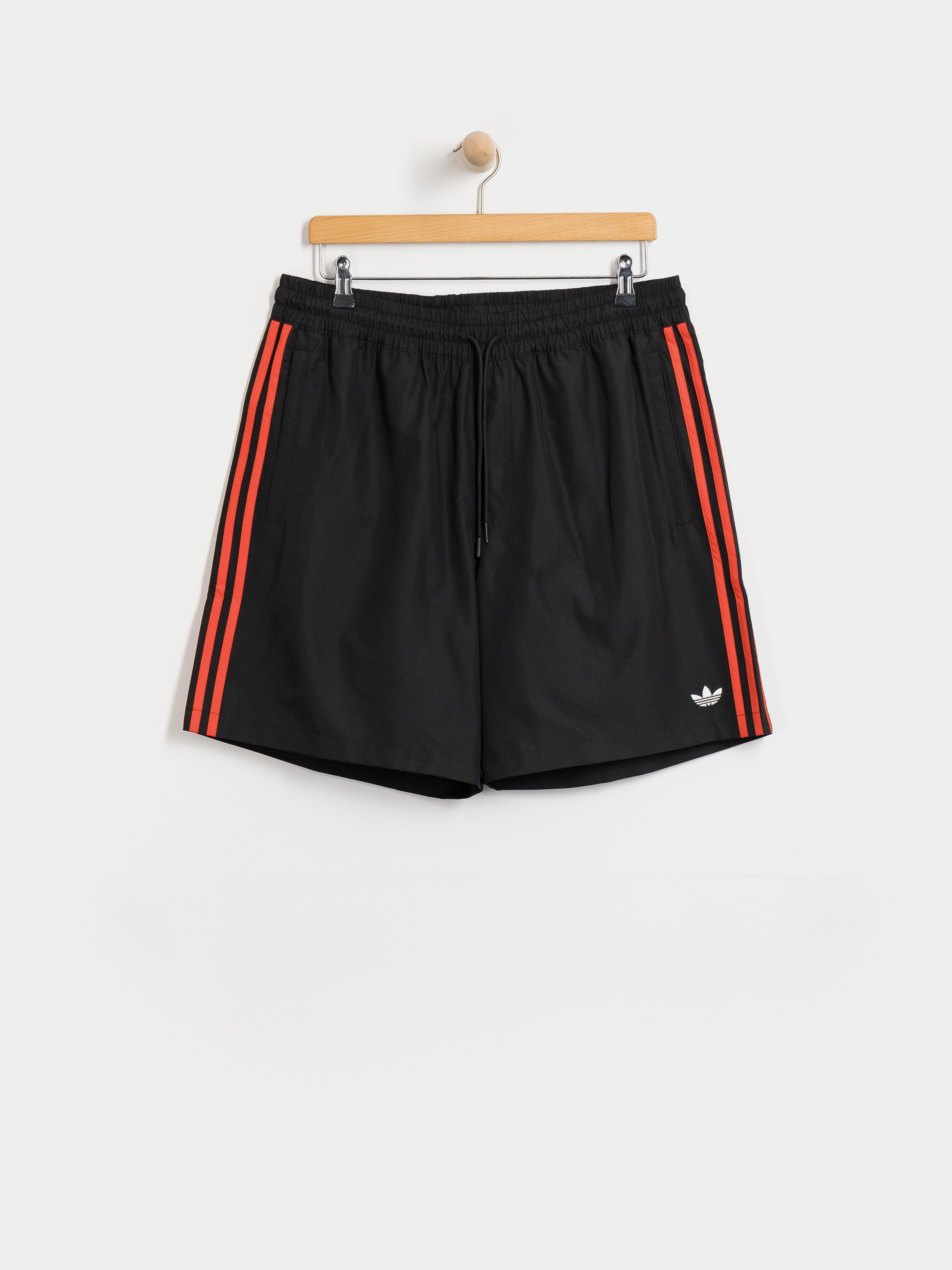 Pantaloni scurți adidas Skt Wtr