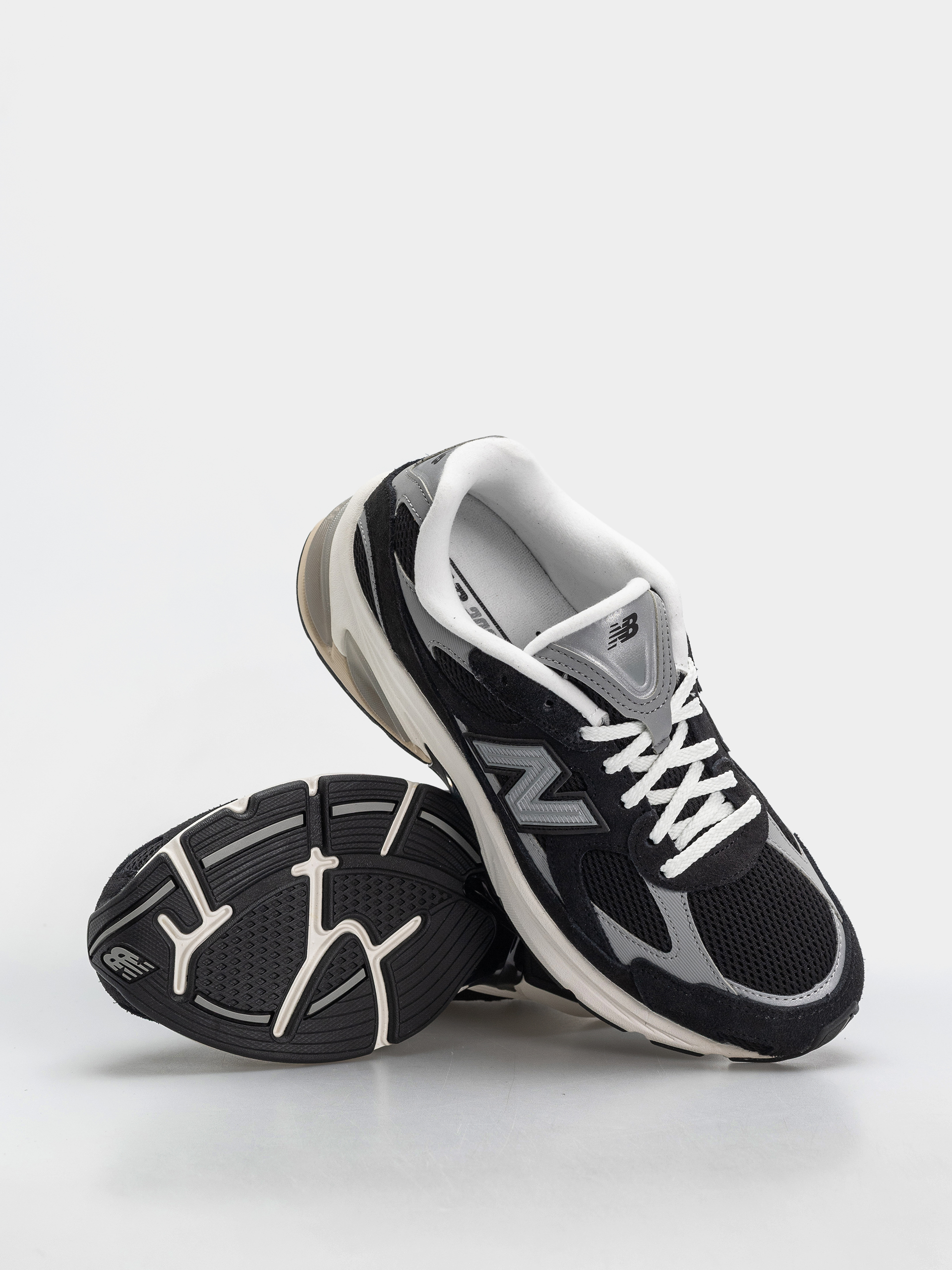 Pantofi New Balance 2010 (black/shadow grey/sea salt)