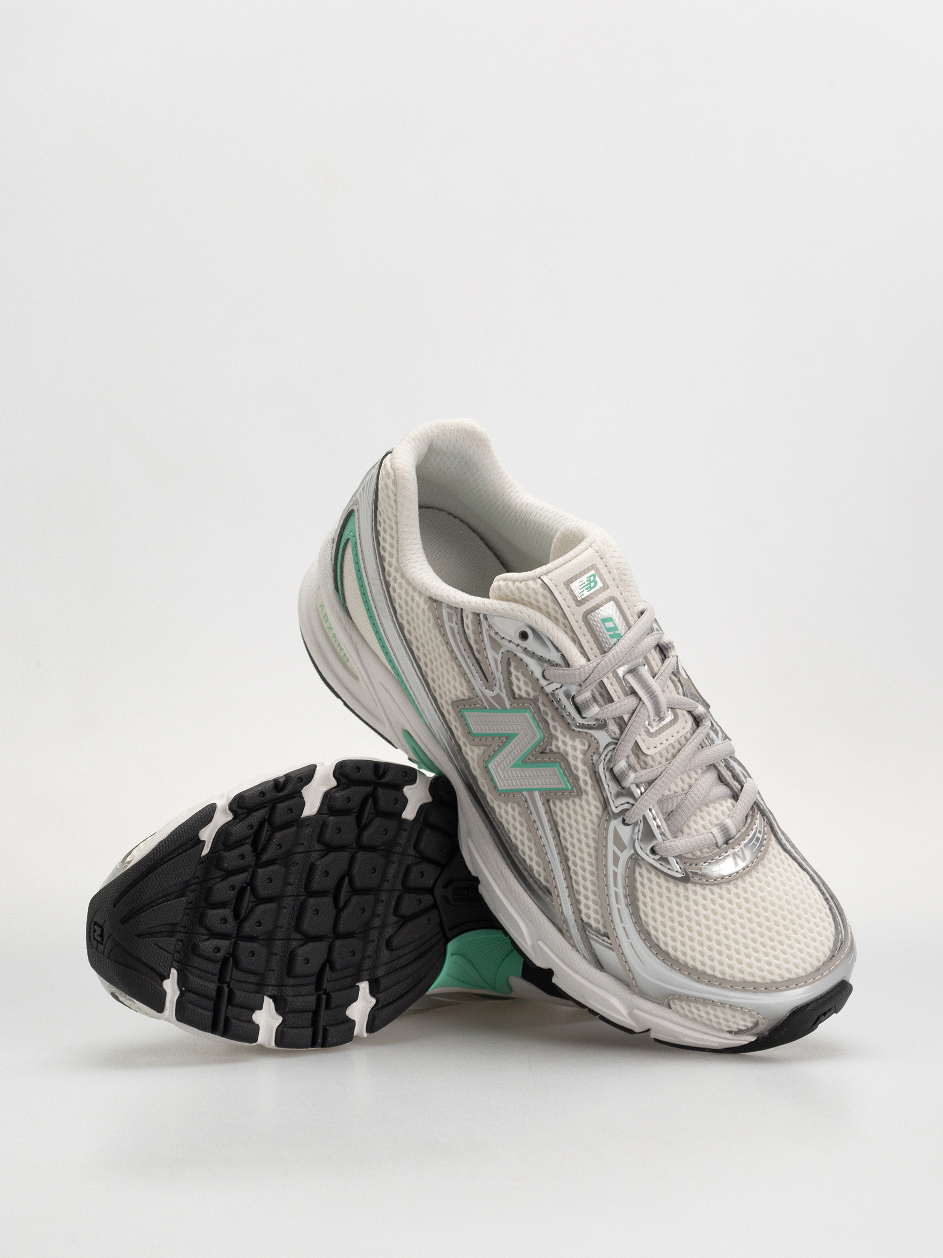 Pantofi New Balance 740 JR (silver metallic/deep end)