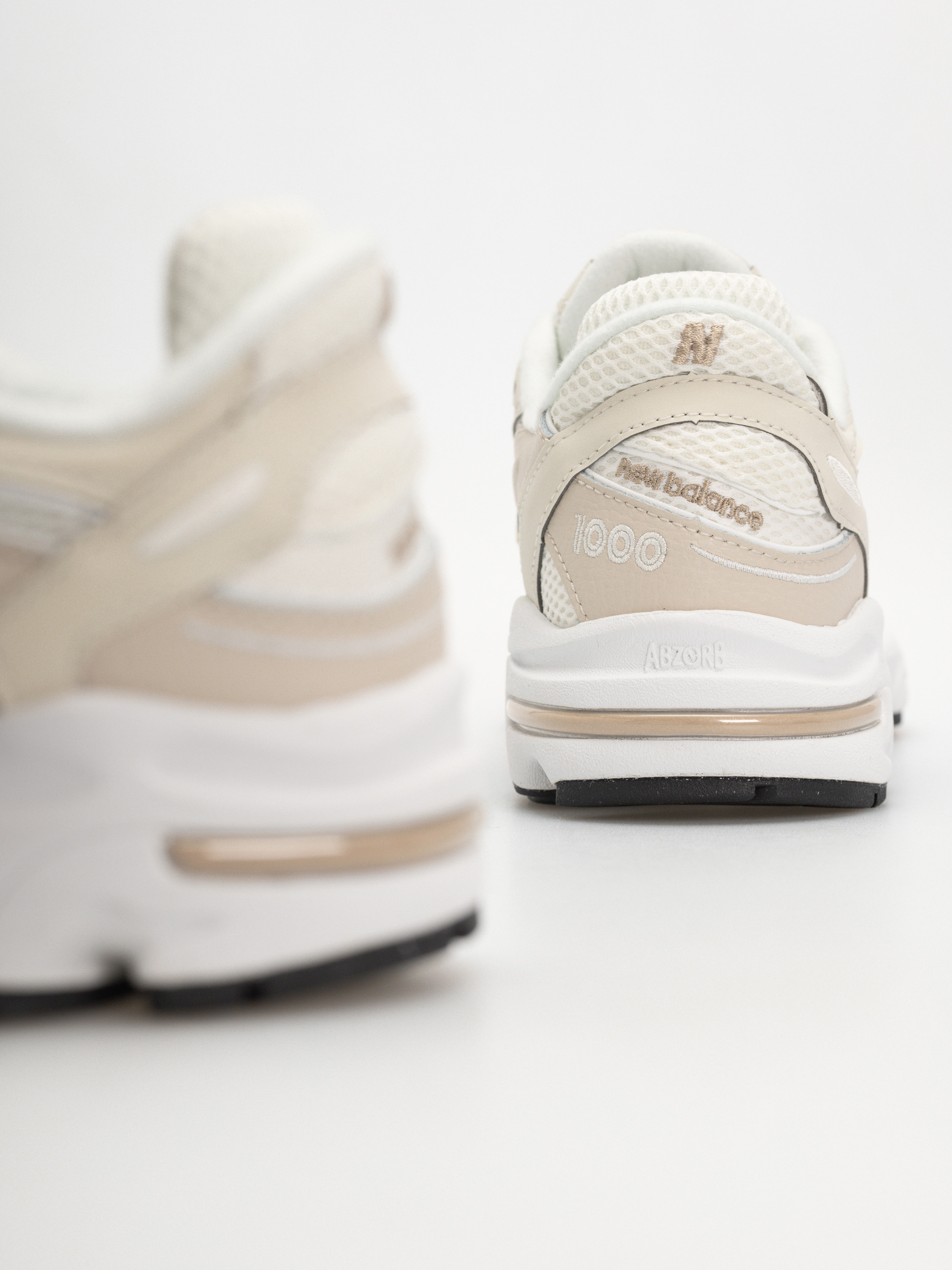 Pantofi New Balance 1000 (timberwolf/sea salt)