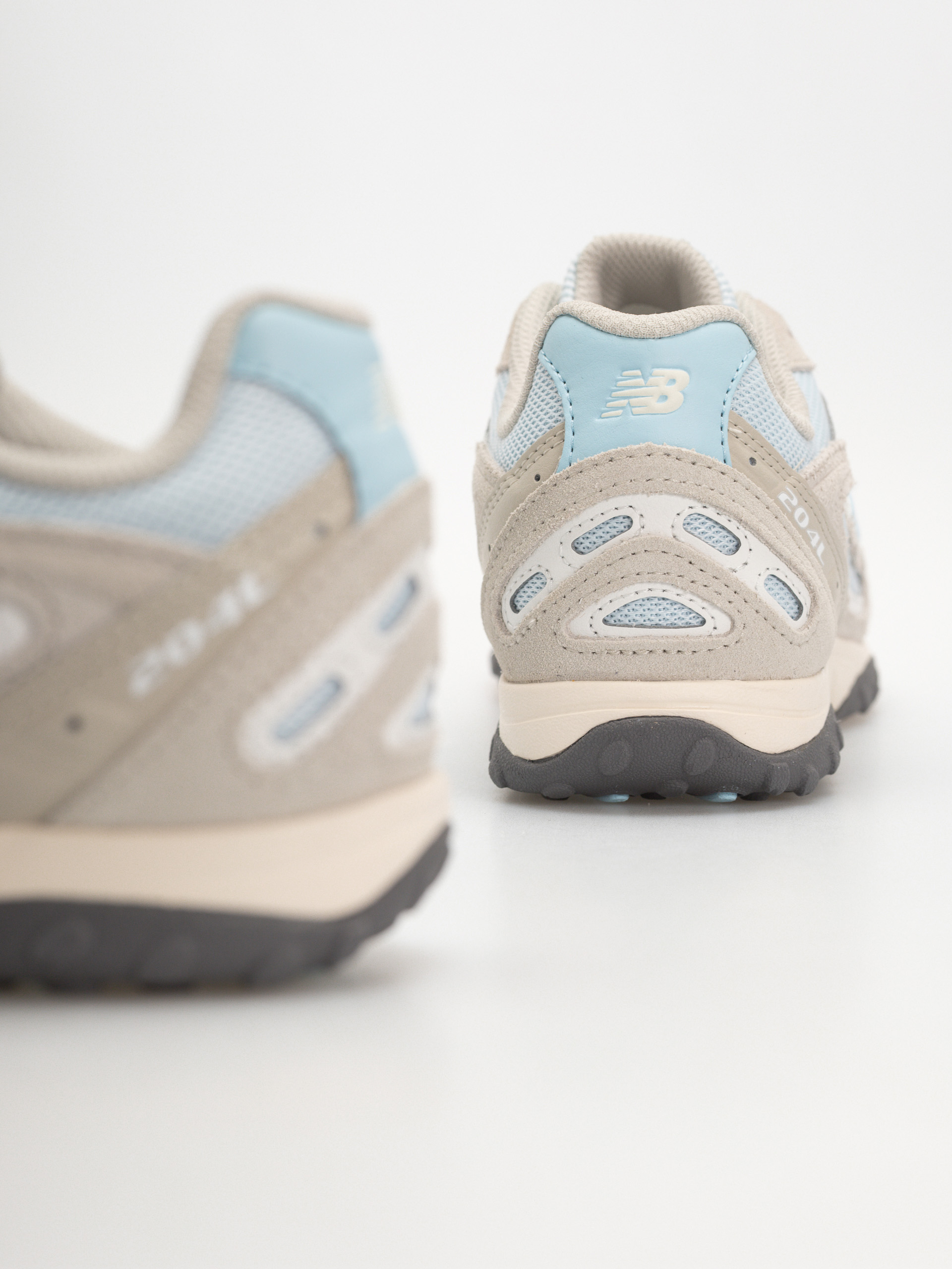 Pantofi New Balance 204 (linen/oxford blue)