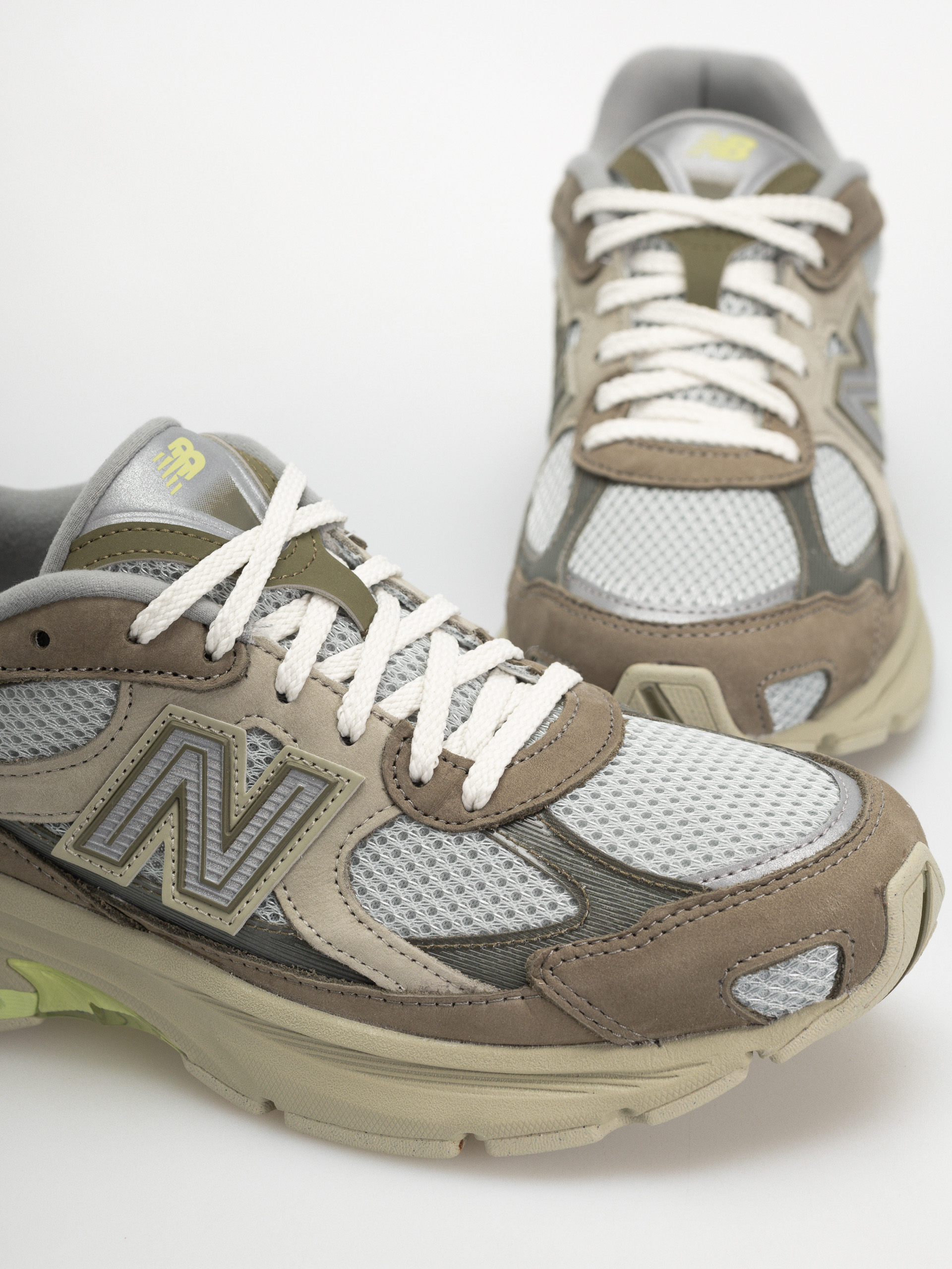 Pantofi New Balance 2010 (covert green/dry lime/lone star grey)