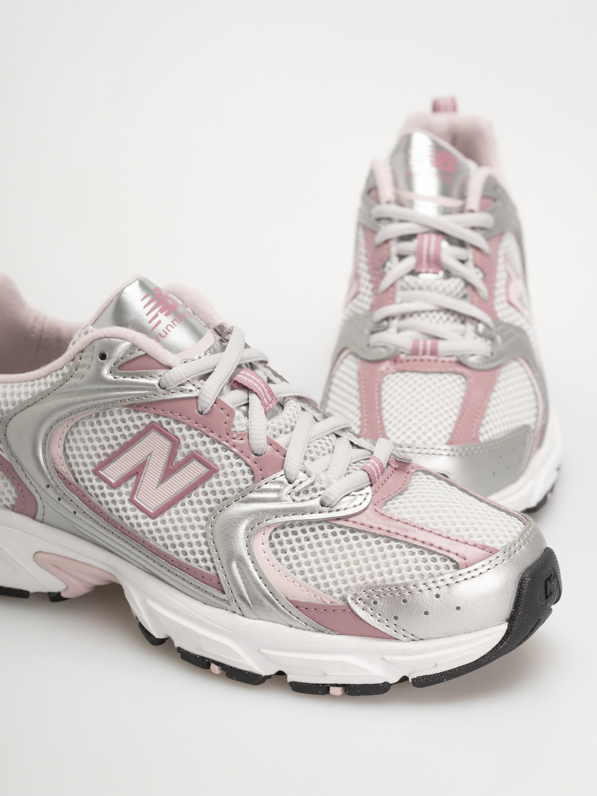 Pantofi New Balance 530 (silver metallic/rosewood)