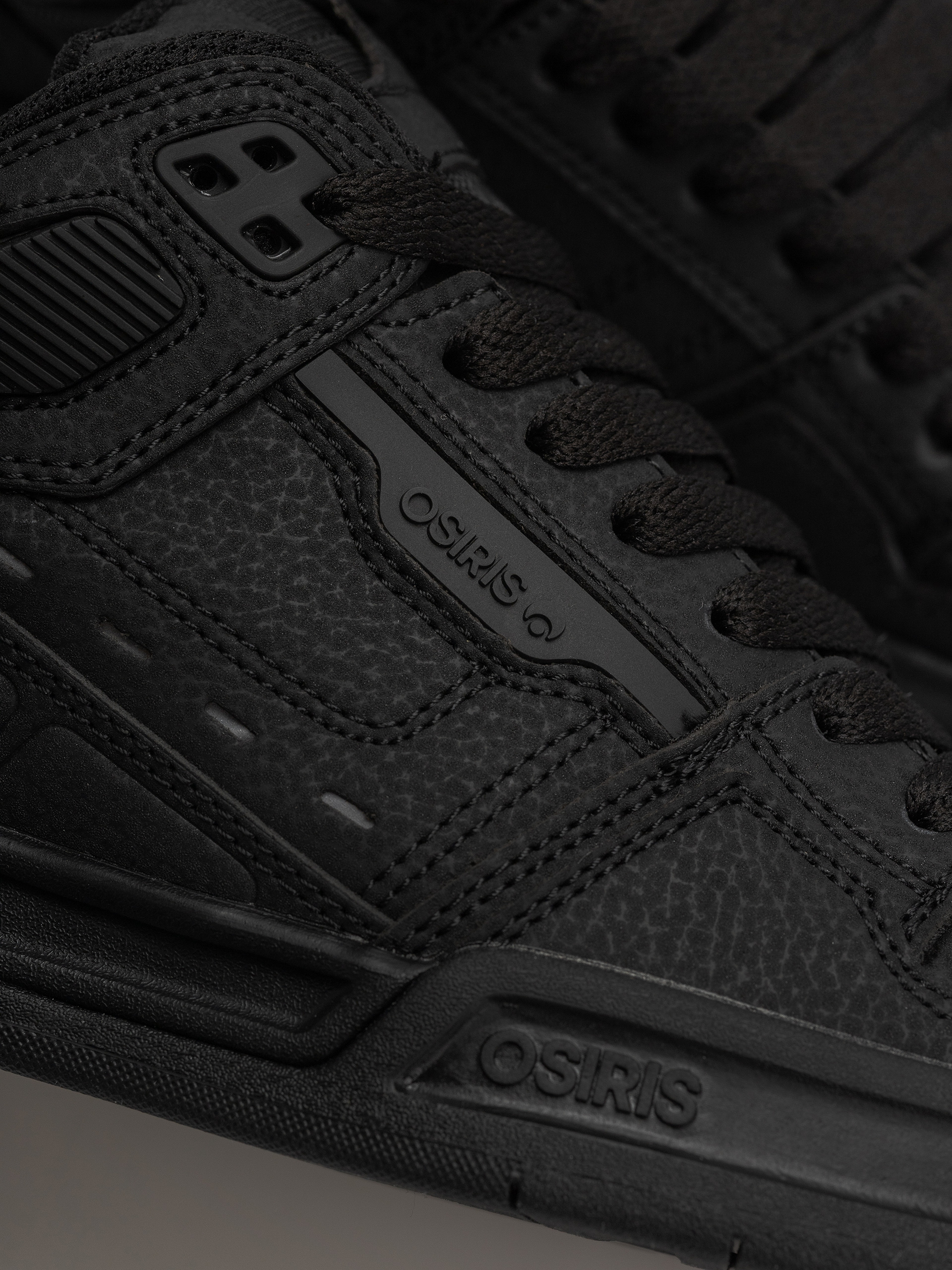Pantofi Osiris Peril (black/black/black)