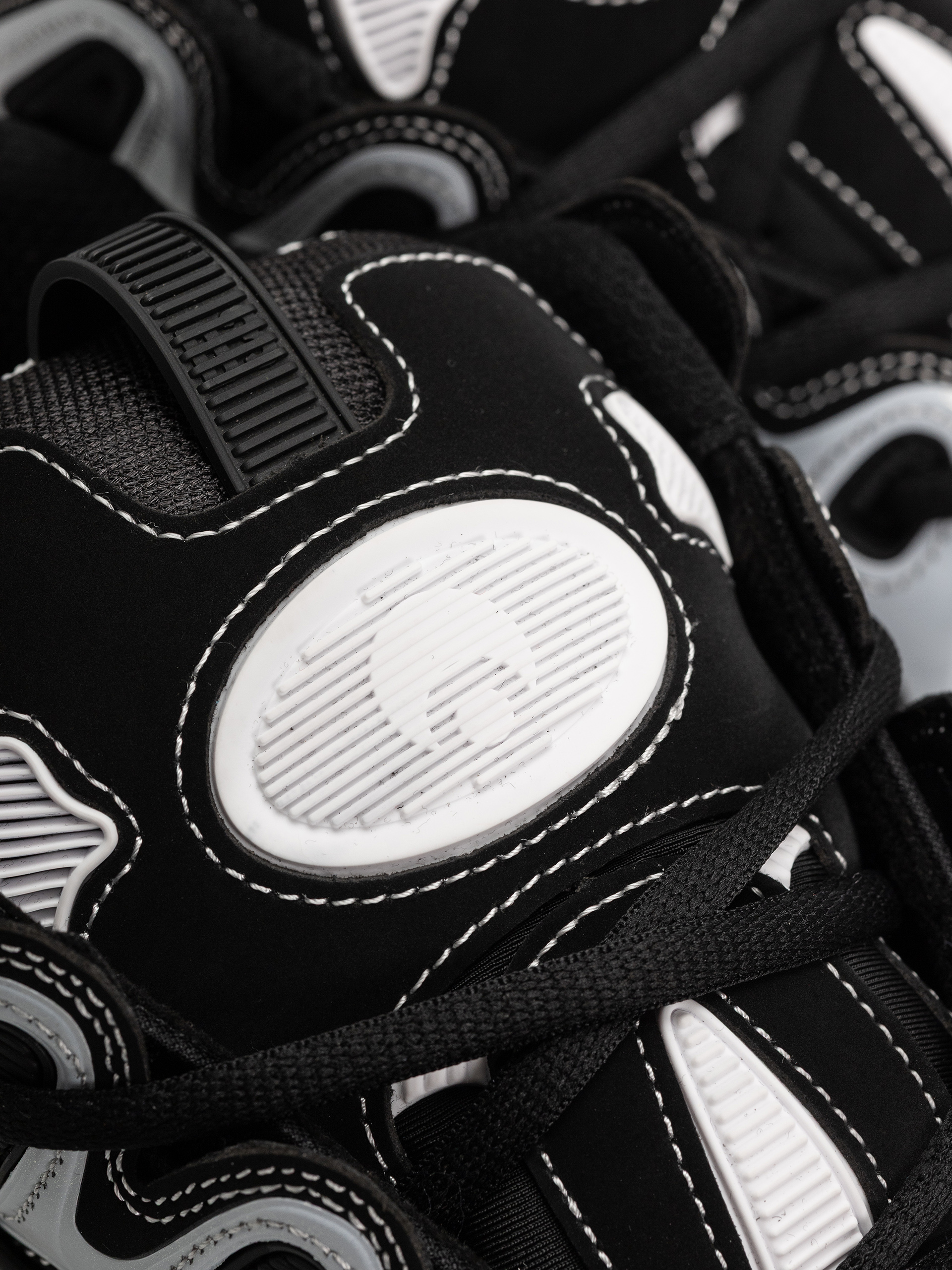 Pantofi Osiris D3 2001 (black/white/red)