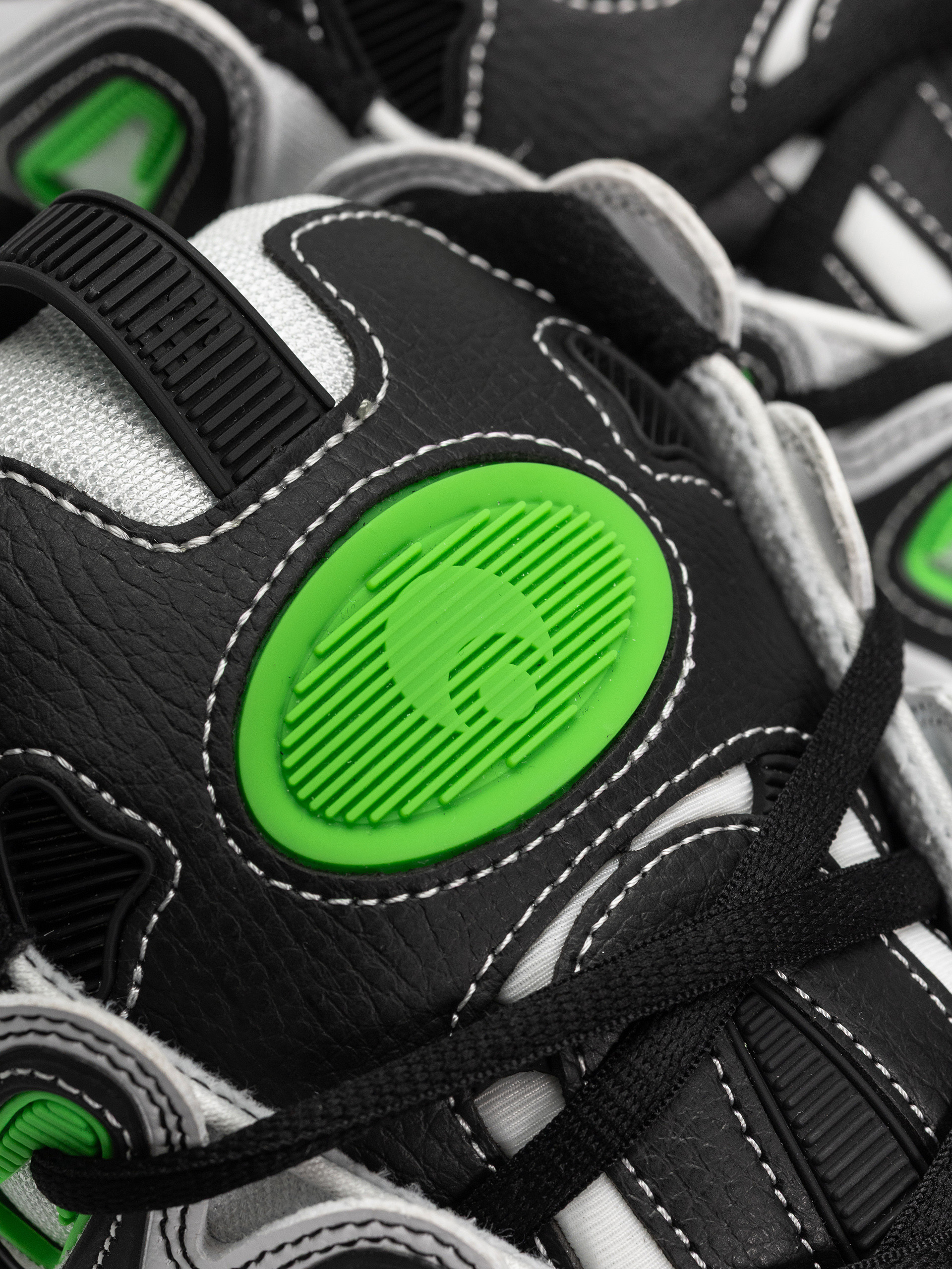 Pantofi Osiris D3 2001 (white/black/green)