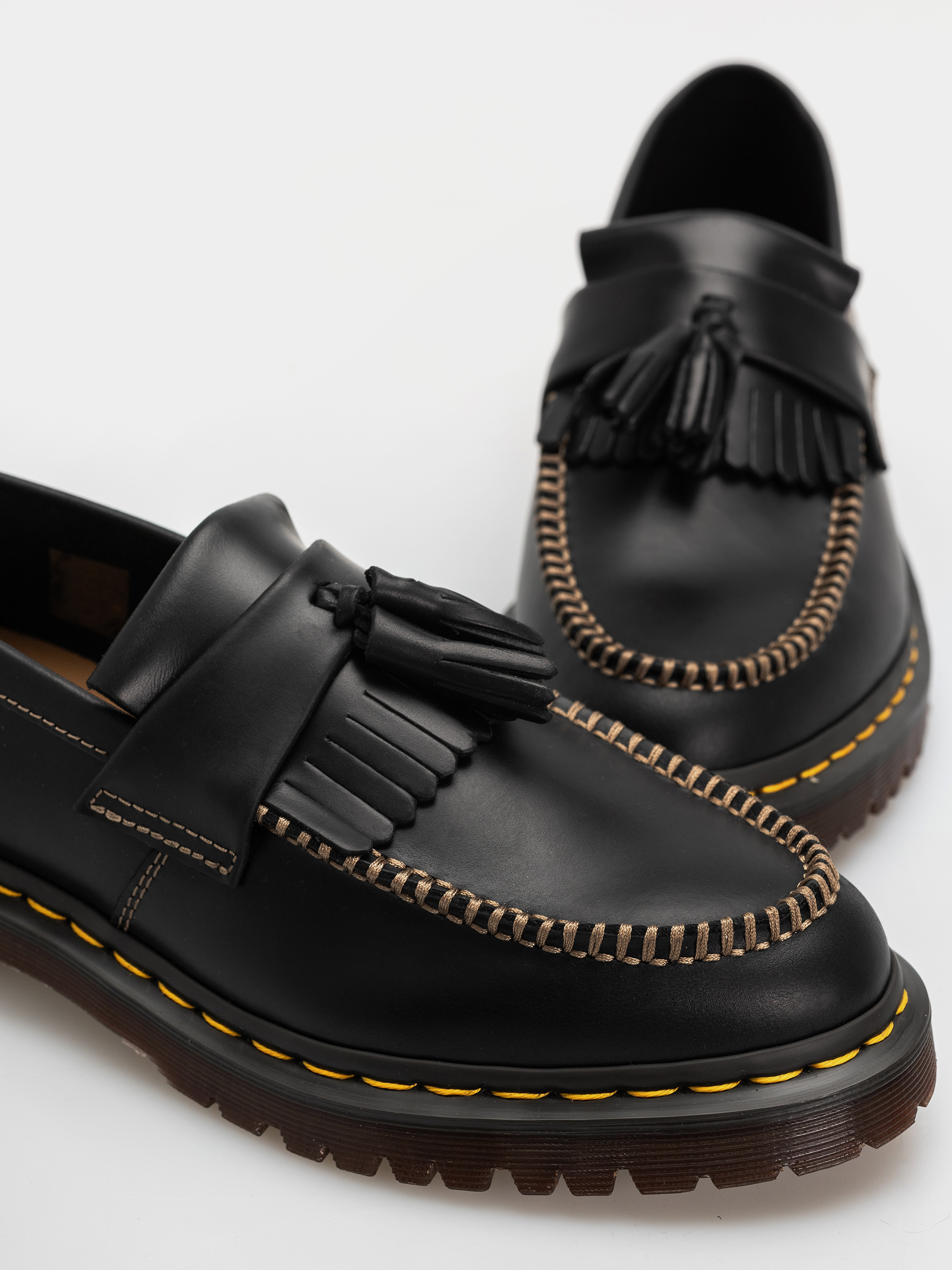 Pantofi Dr. Martens Adrian Ben Tassel Loafer (black orleans)