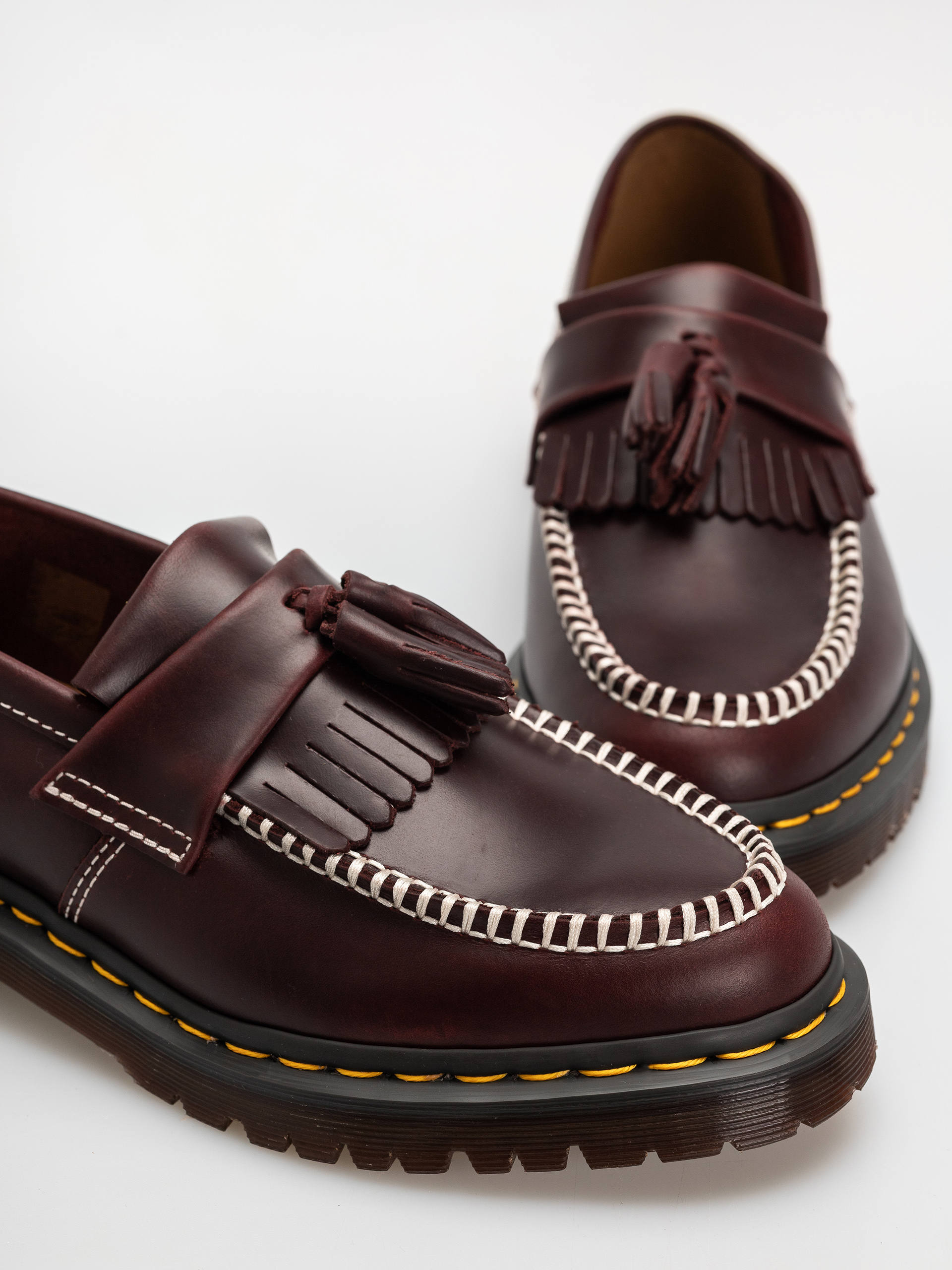 Pantofi Dr. Martens Adrian Ben Tassel Loafer (cherry red orleans)