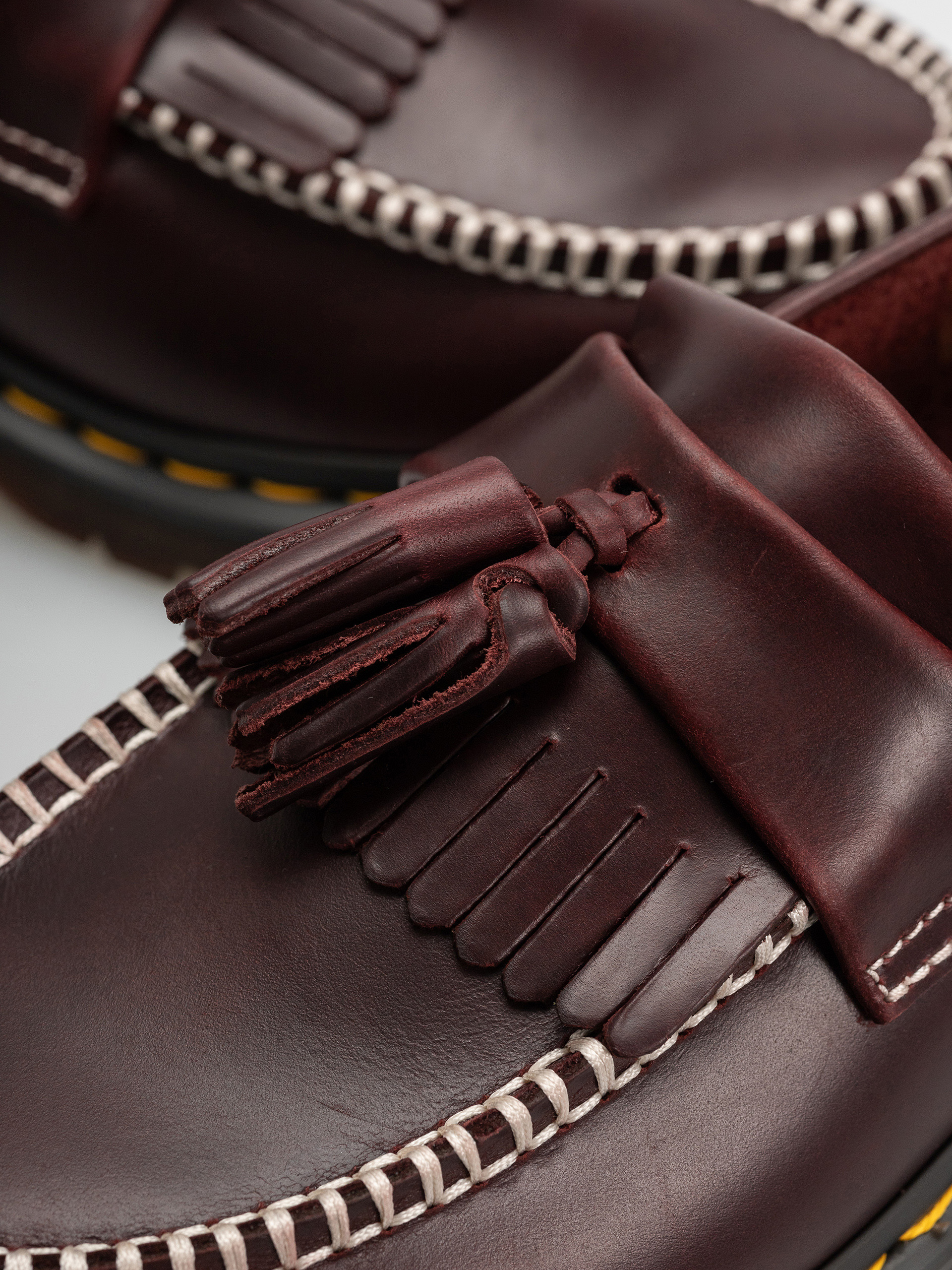 Pantofi Dr. Martens Adrian Ben Tassel Loafer (cherry red orleans)