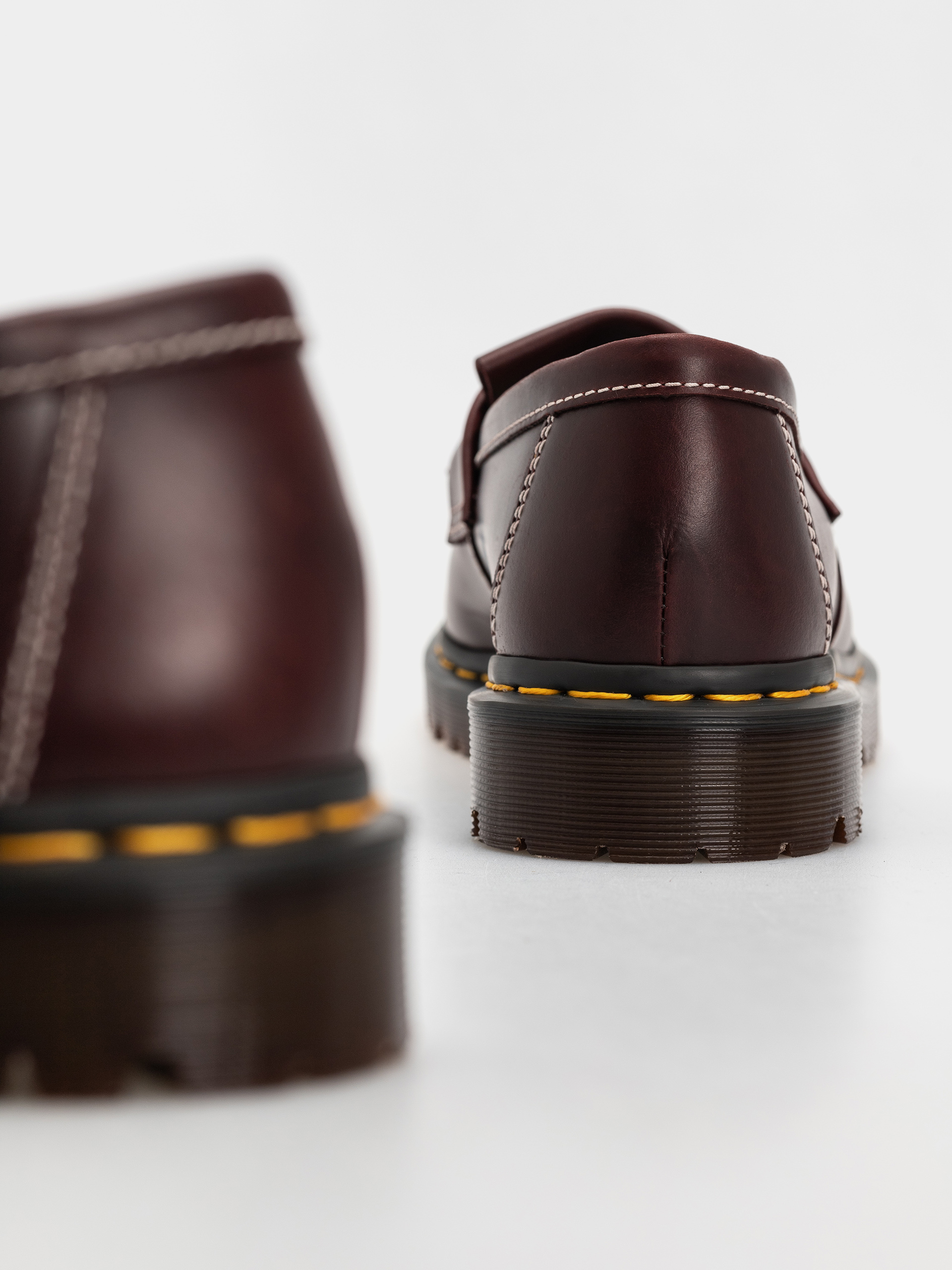 Pantofi Dr. Martens Adrian Ben Tassel Loafer (cherry red orleans)