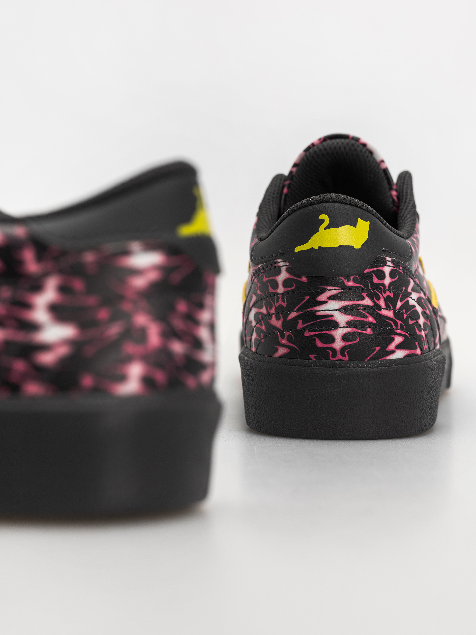 Pantofi Lakai Cambridge Lakai X Rip'N'Dip (pink flame)