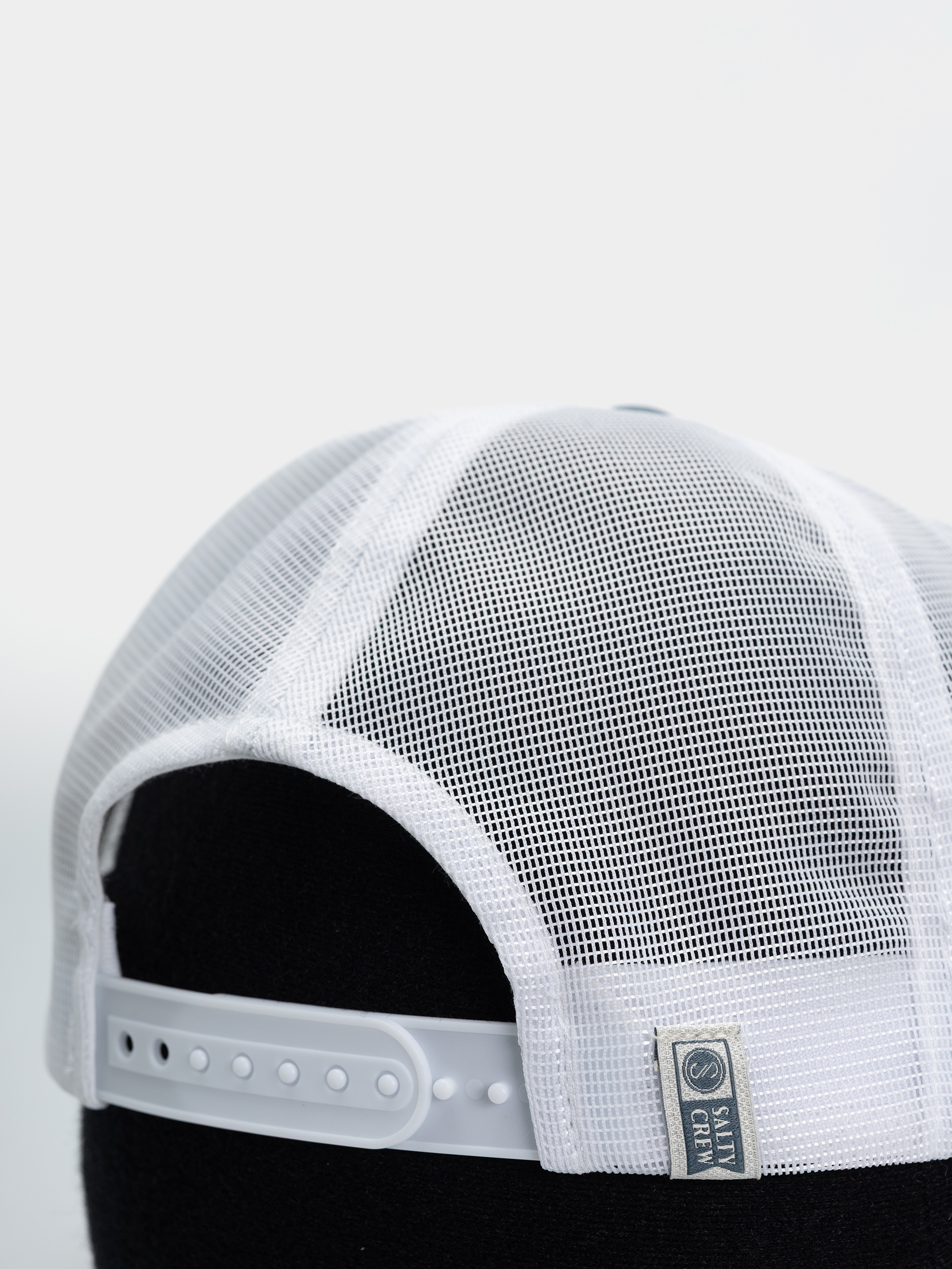 Șapcă Salty Crew Bait Shop Trucker (off white)