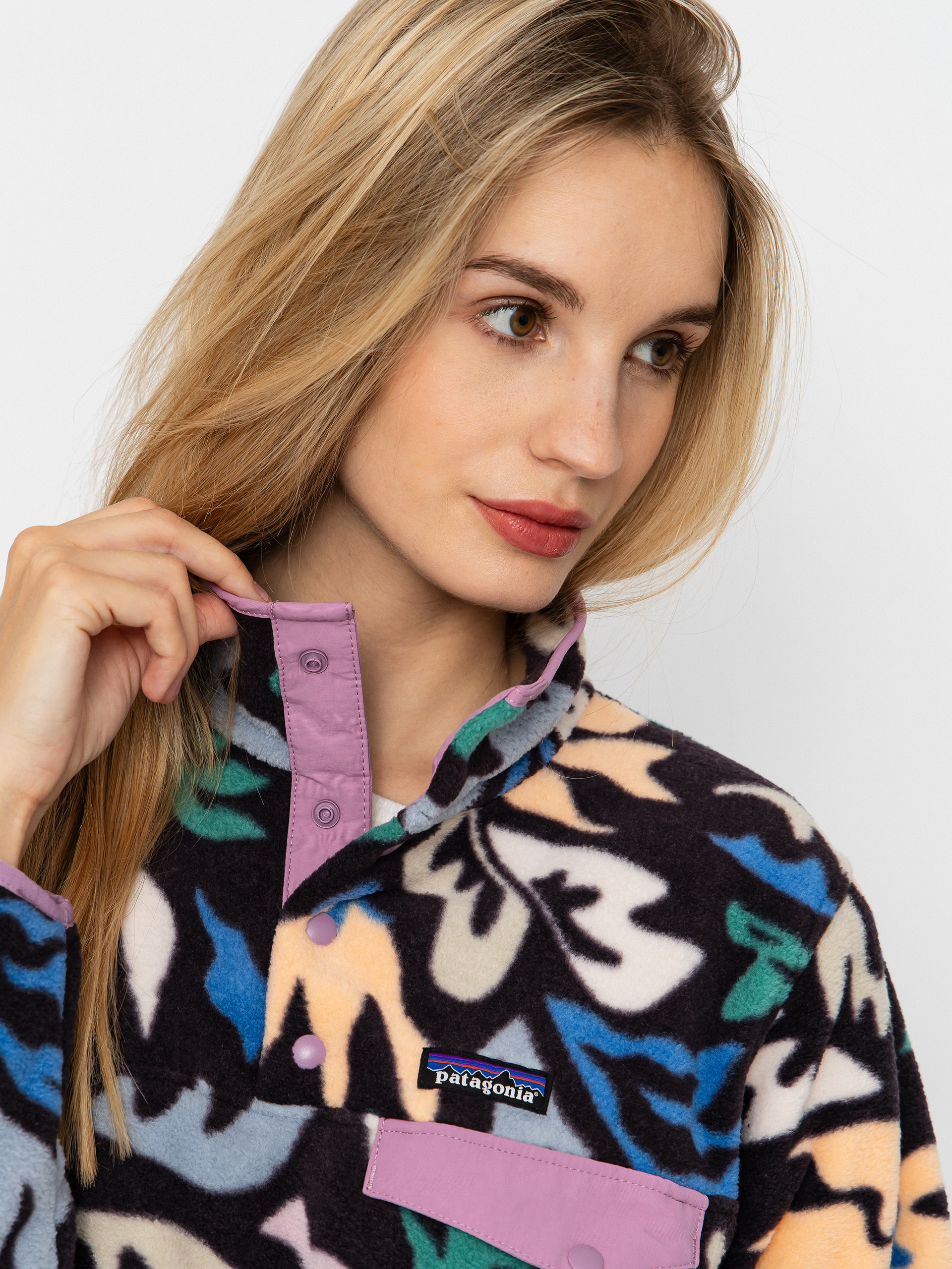 Pentru femei Hanorac din fleece Patagonia Lightweight Synchilla Snap T (kaleido/black)