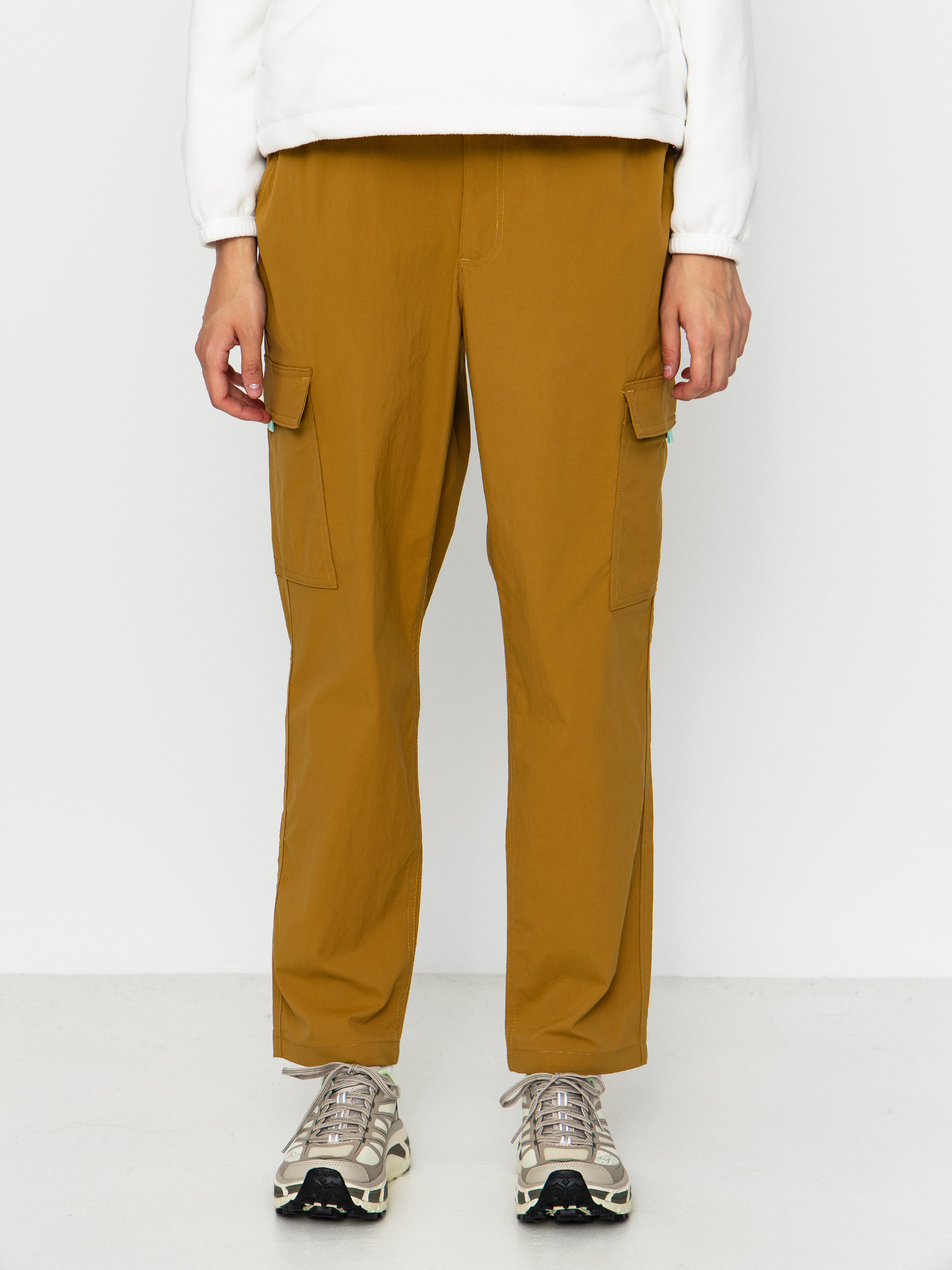 Pantaloni Patagonia Outdoor Everyday Cargo Wmn (bobcat brown)