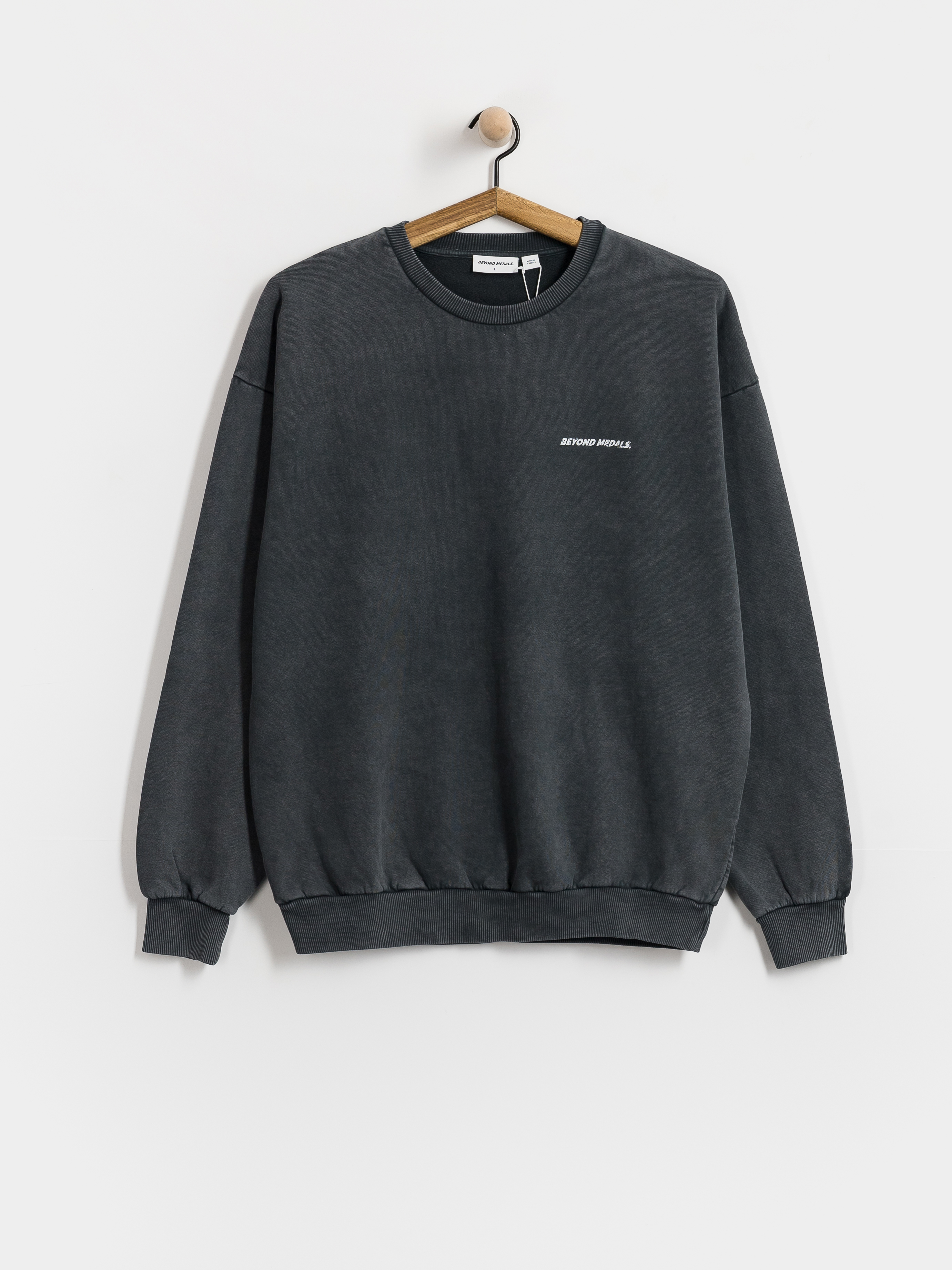 Hanorac Beyond Medals Distressed Logo (black)