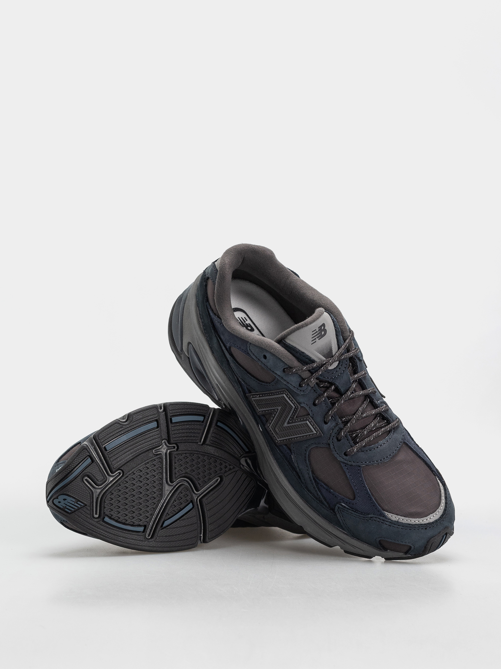 Pantofi New Balance 2010 (outerspace/faded black/eclipse)