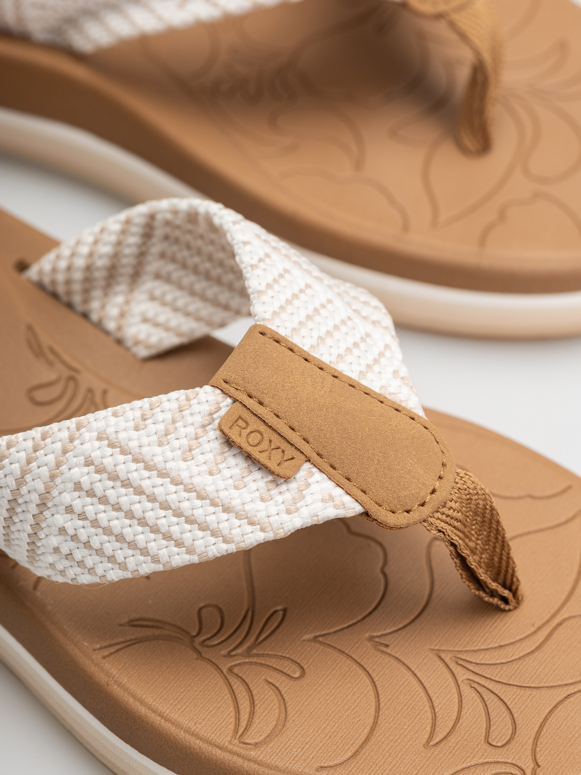 papuci de plajă Roxy Colbee Hi Wmn (natural)