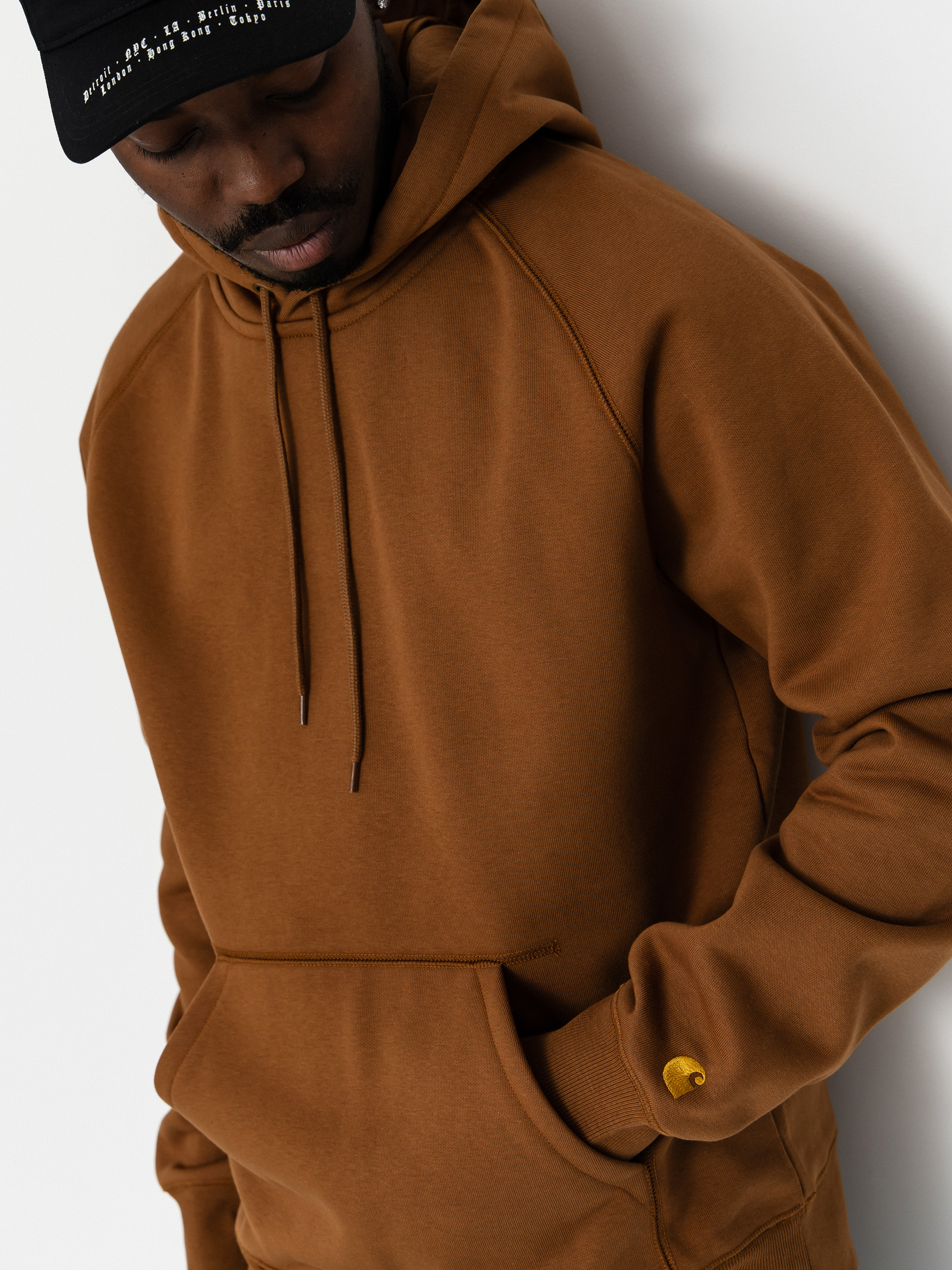 Hanorac cu glugă Carhartt WIP Chase HD (hamilton brown/gold)