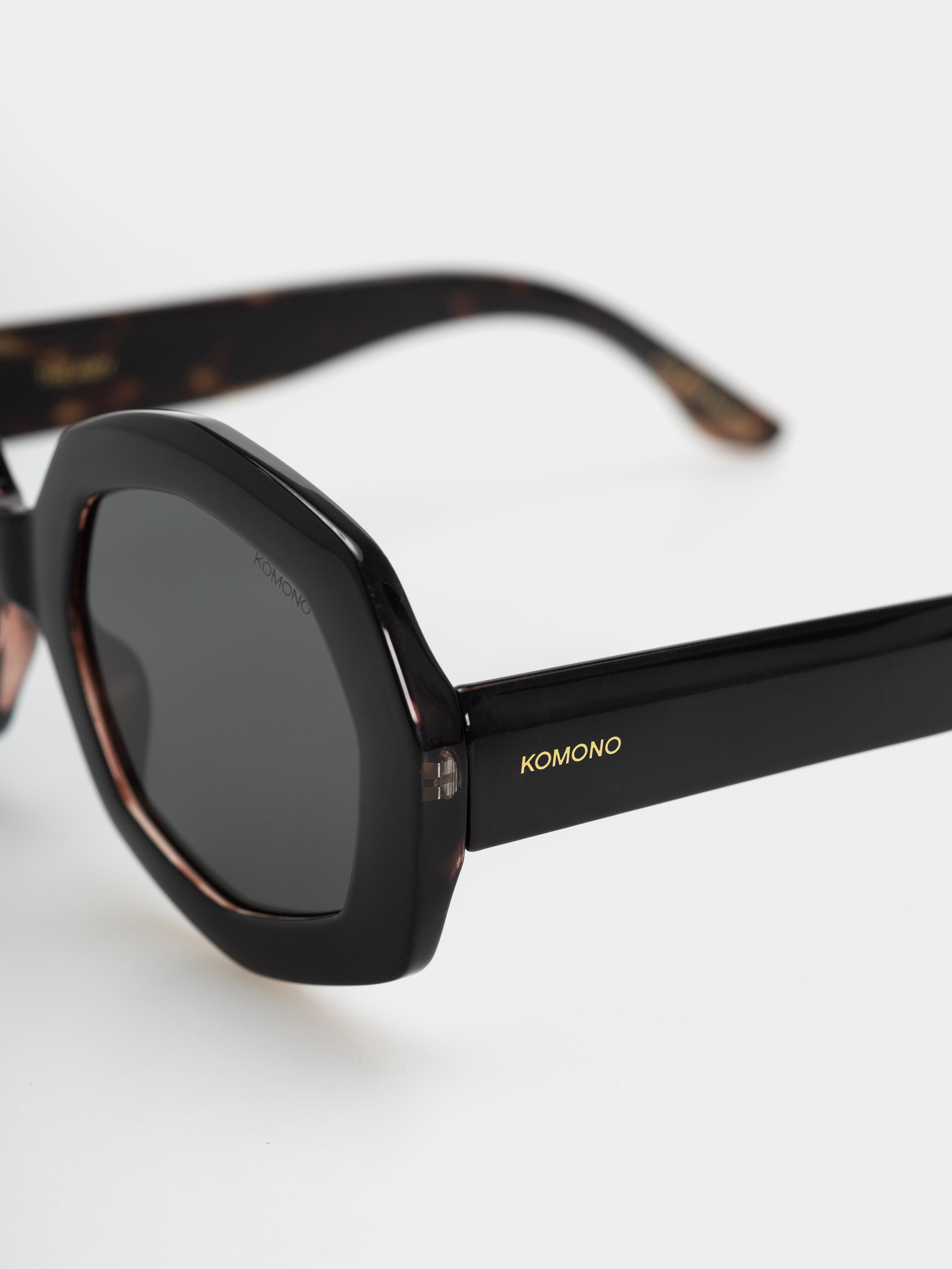Ochelari de soare Komono Amy (black tortoise)