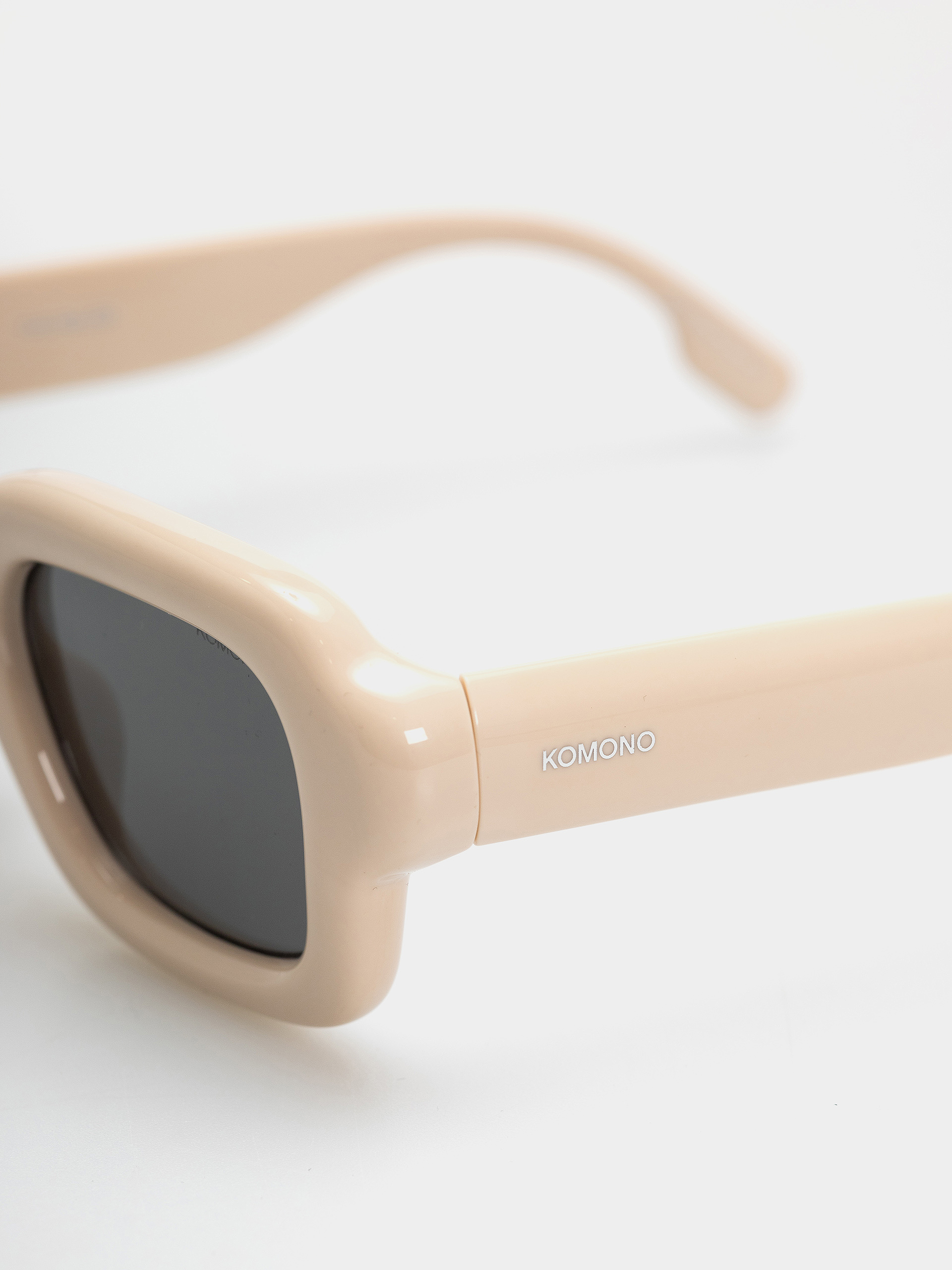 Ochelari de soare Komono Miles (almond)