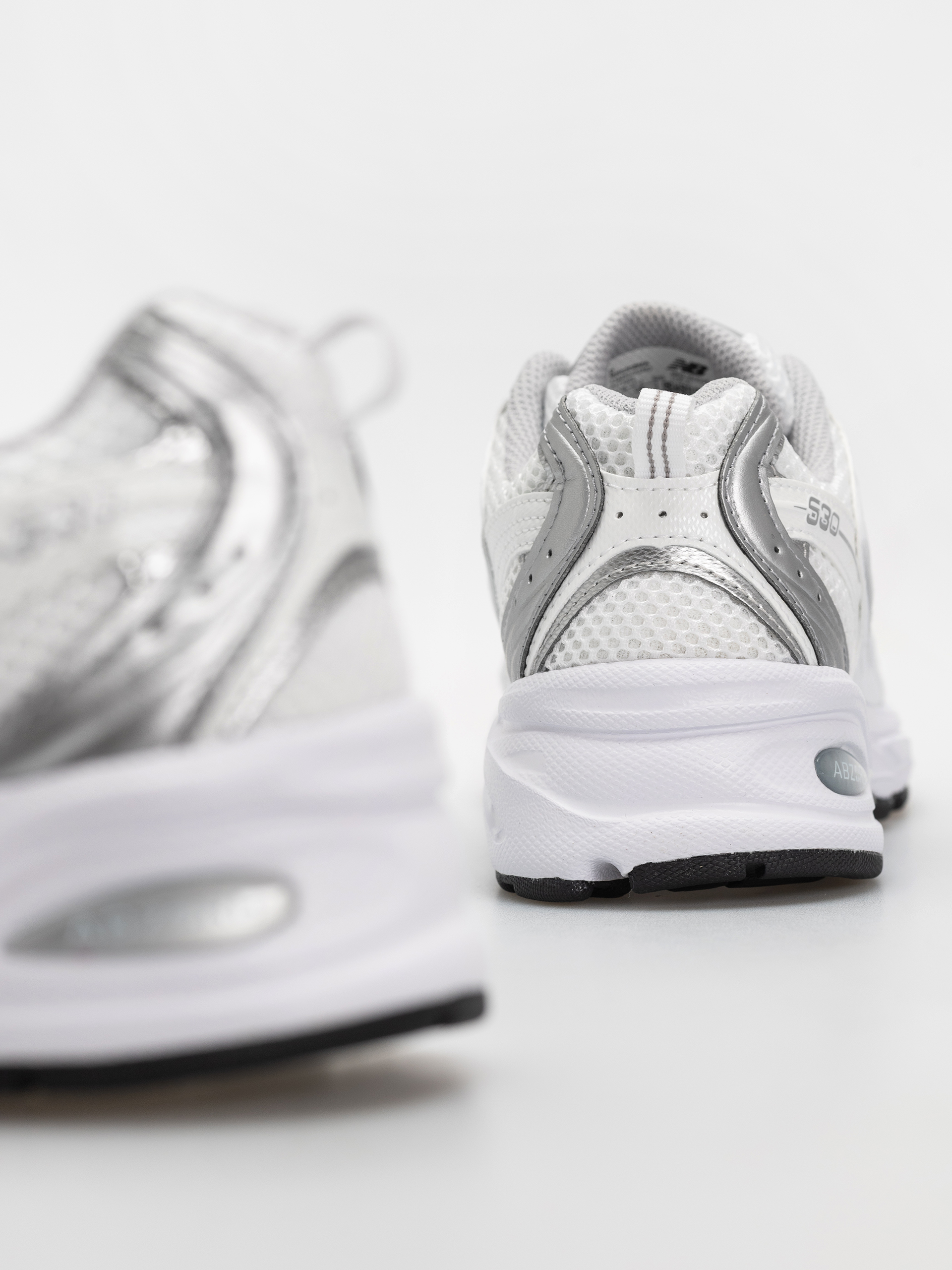 Pantofi New Balance 530 (white)