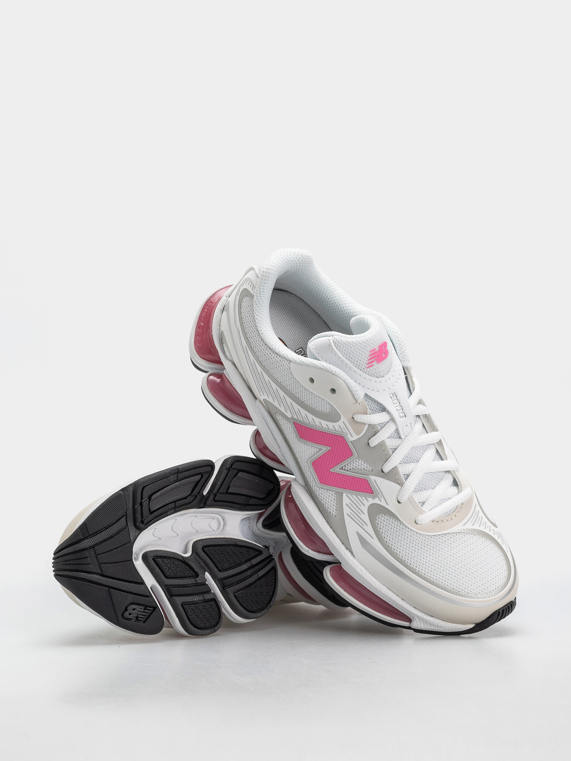 Pantofi New Balance 2000 (103 white/30% lighter pink heat)