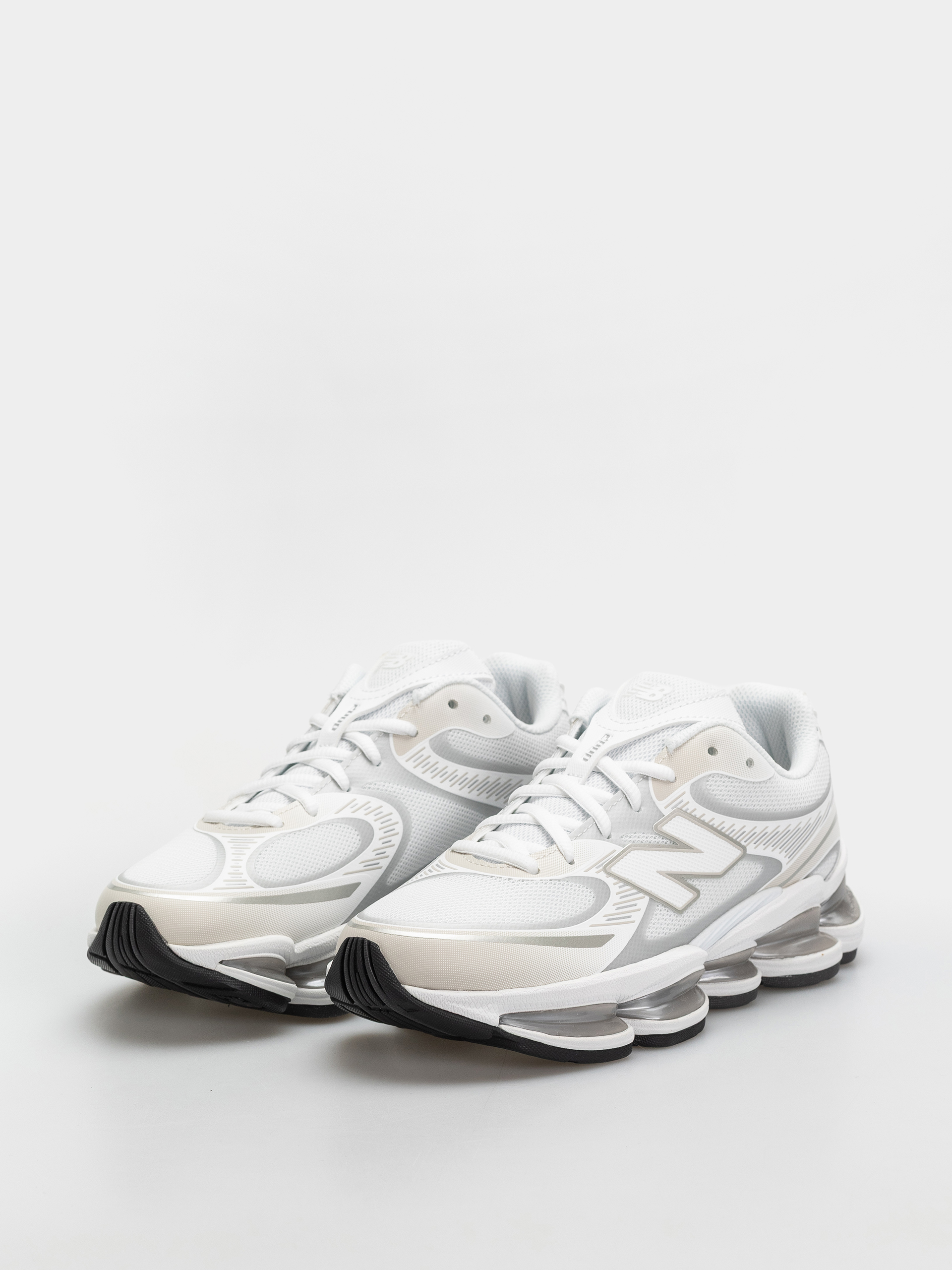 Pantofi New Balance 2000 (103 white/silver metallic)