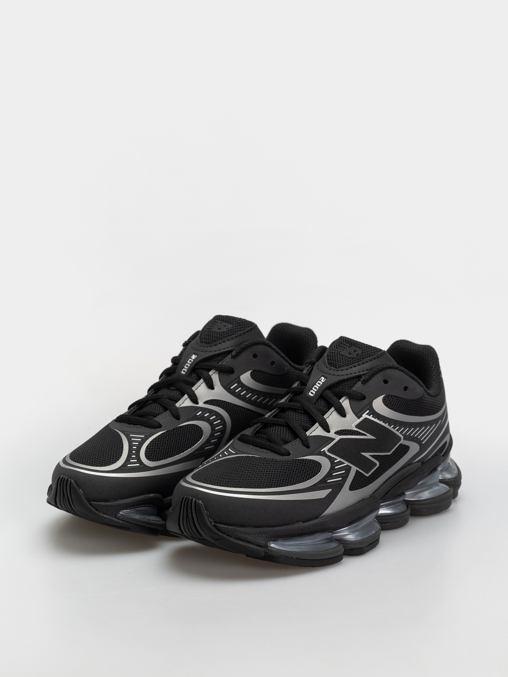 Pantofi New Balance 2000 (black/silver metallic)