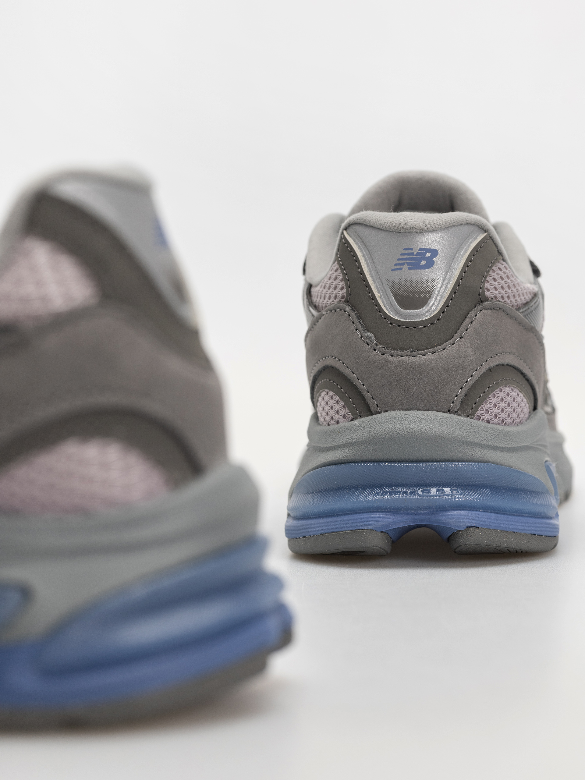 Pantofi New Balance 2010 (harbor grey/fairweather blue/truffle salt)