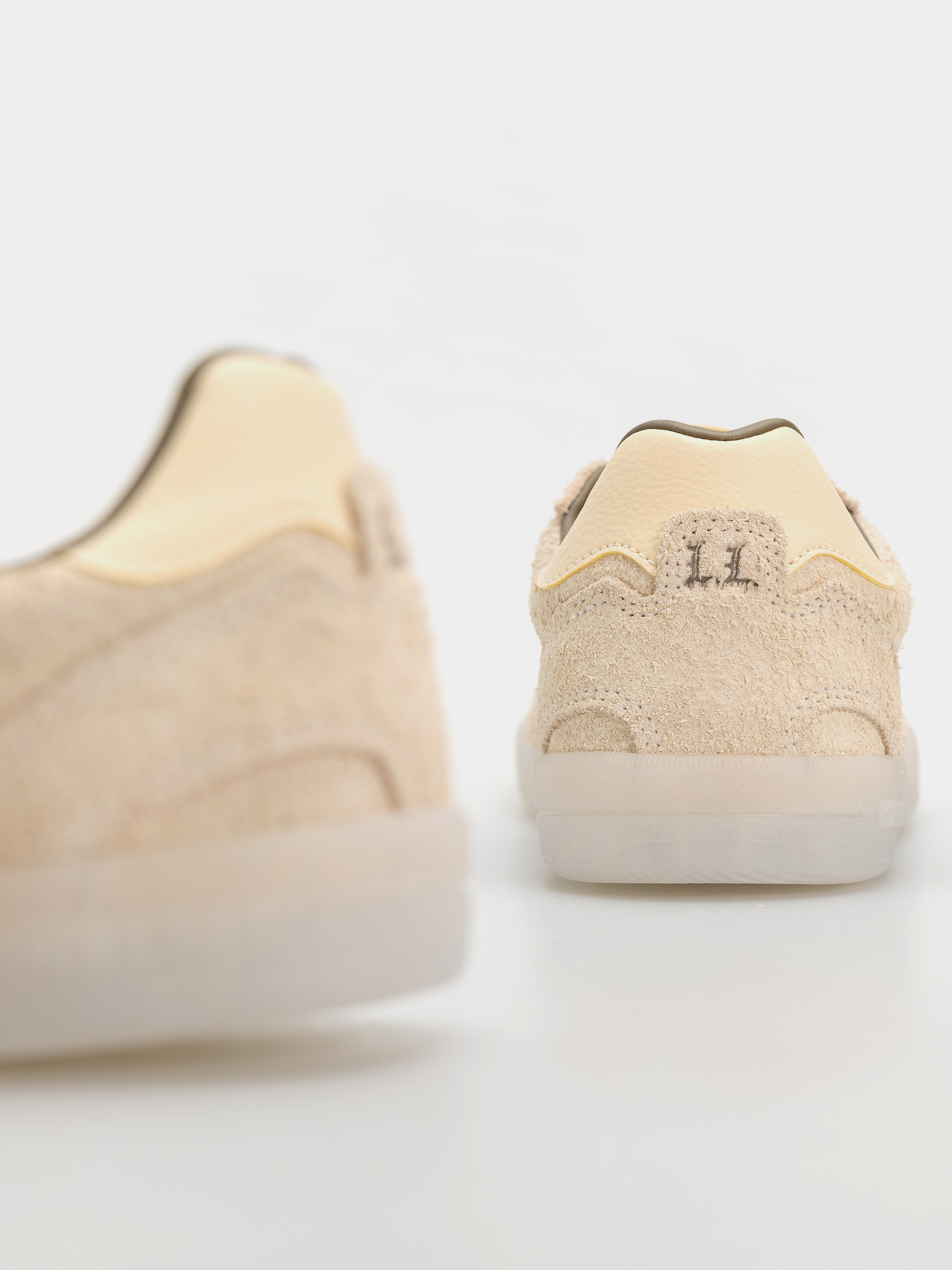 Pantofi Converse Louie Lopez Pro 2  Ox (golden view)