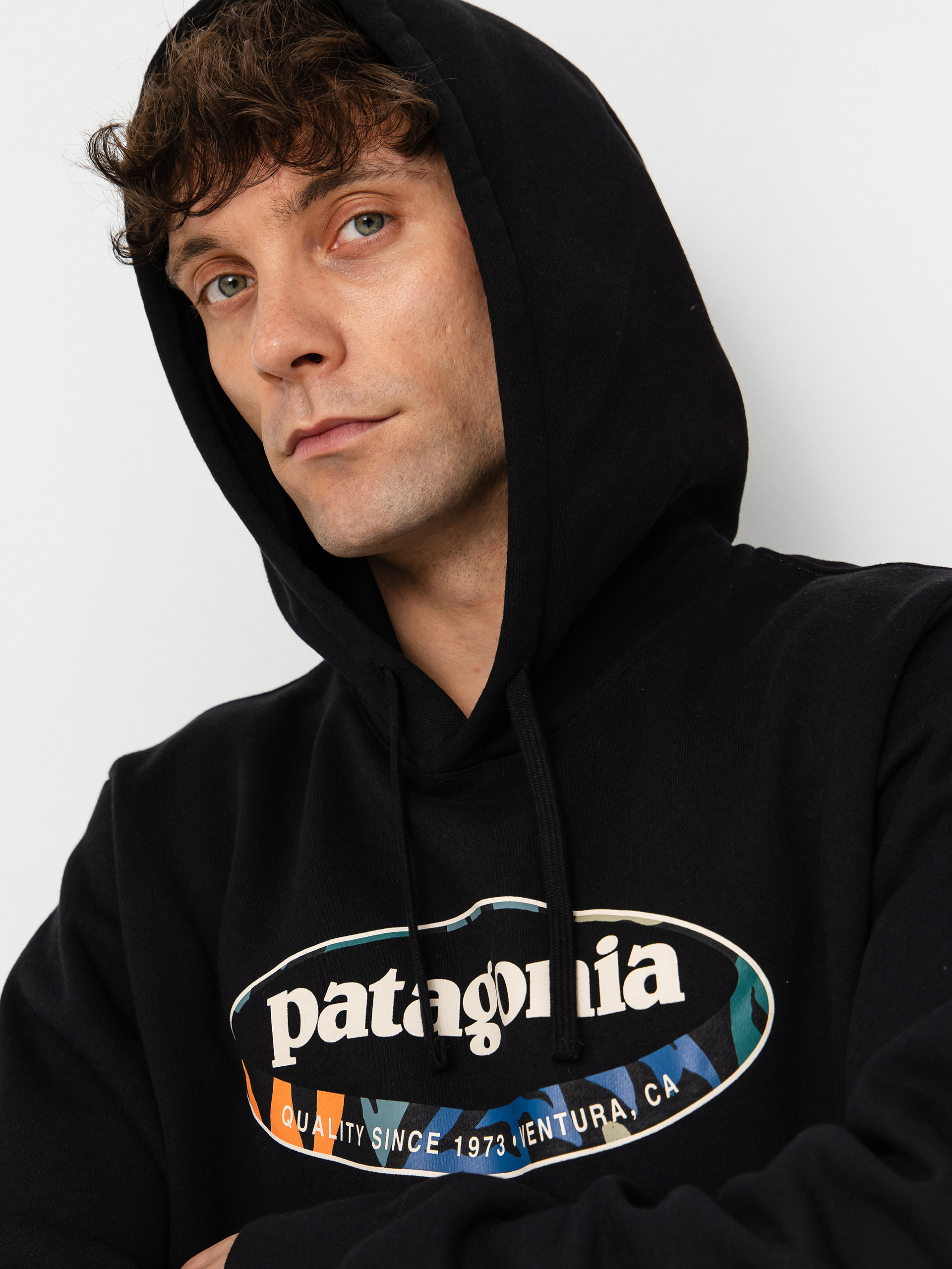 Hanorac cu glugă Patagonia 95 Oval Logo Uprisal HD (black/kaleido)