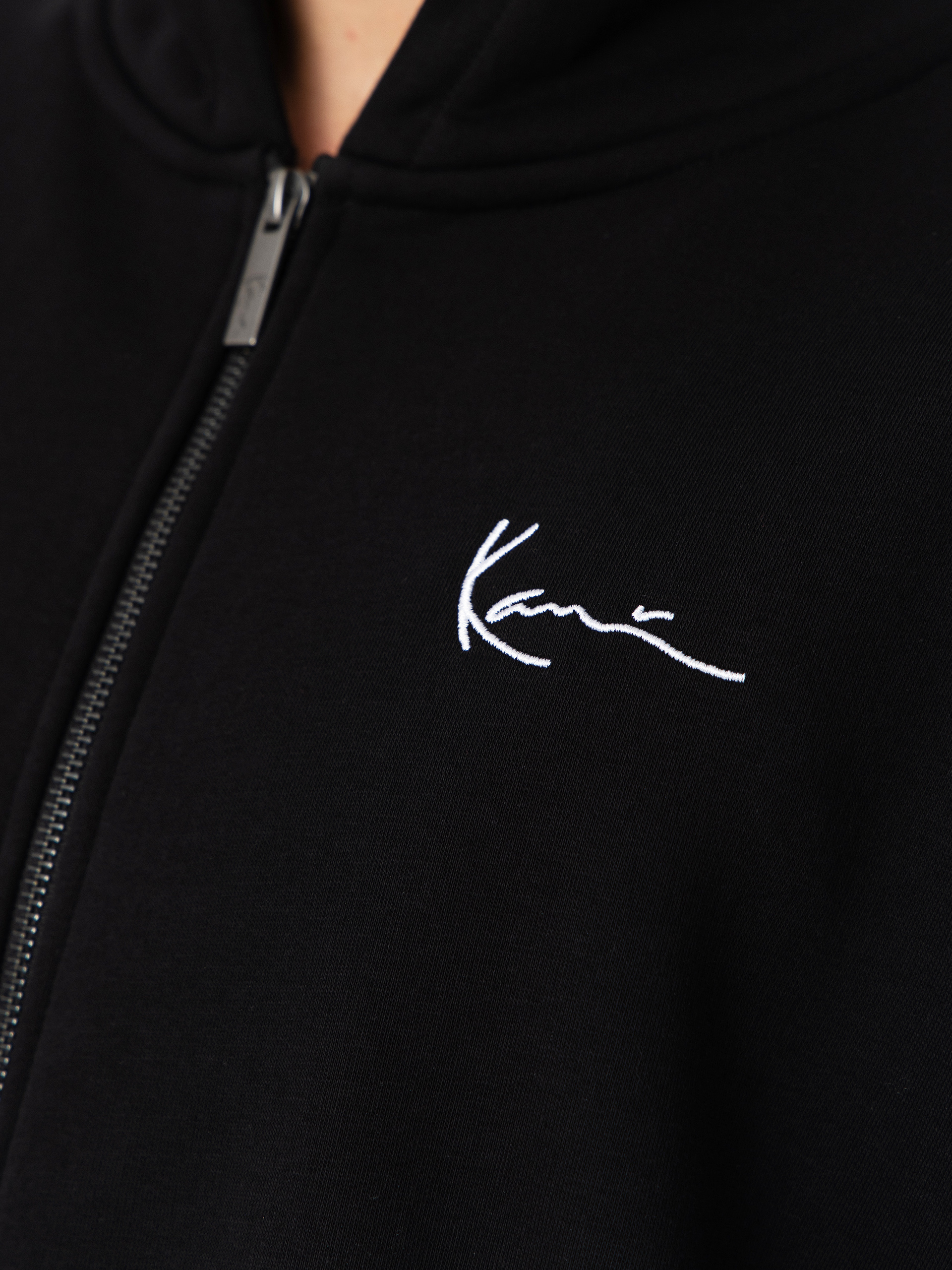 Hanorac cu glugă Karl Kani Chest Signature Essential ZHD (black)