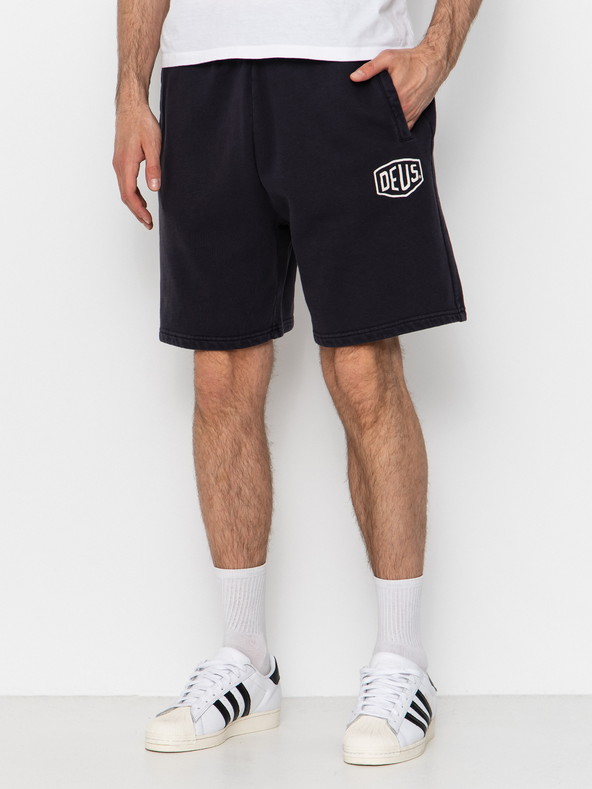 Pantaloni scurți Deus Ex Machina Shield Garment Dyed Track (black)