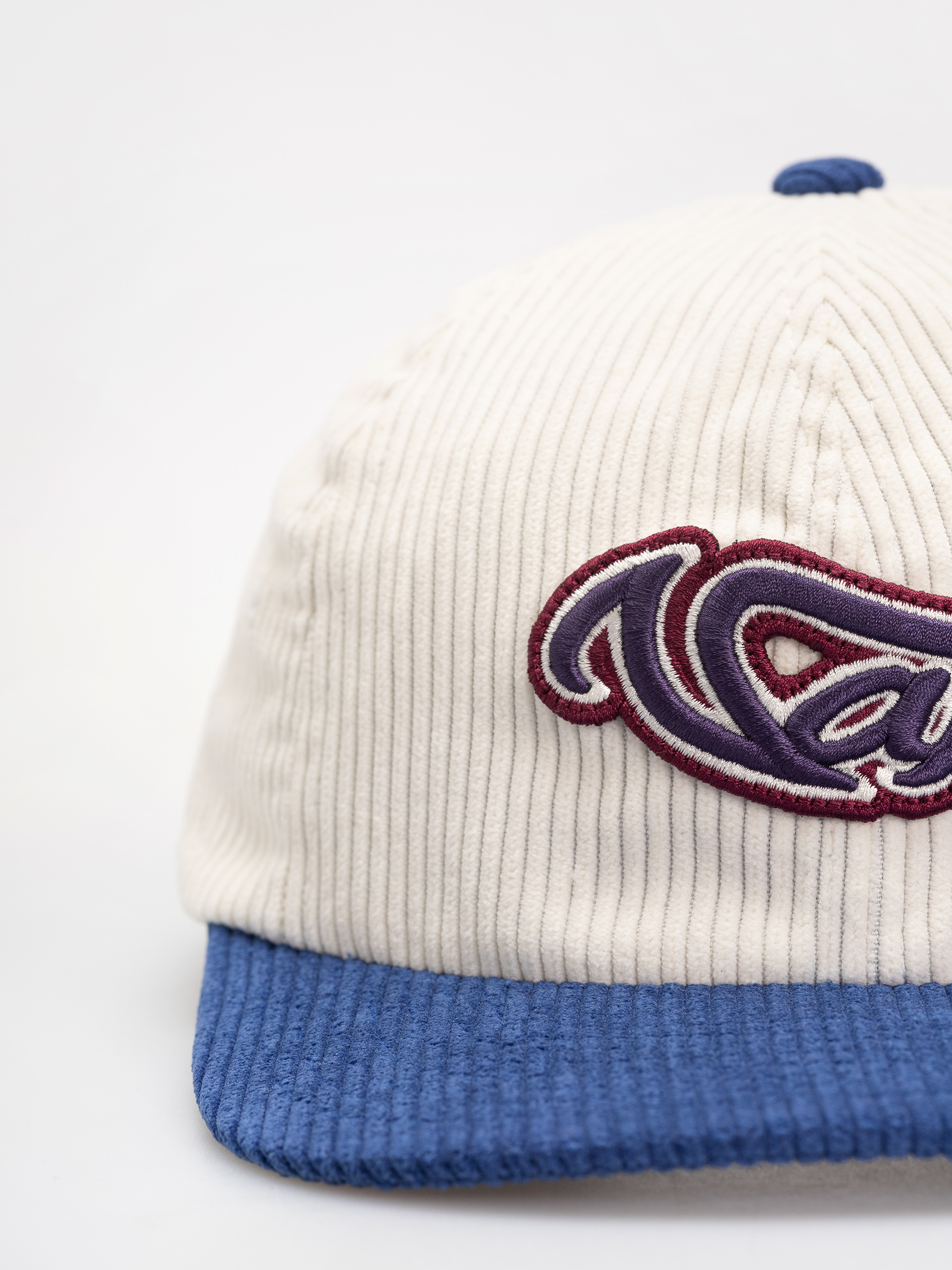 Șapcă Vans Wavy Script Jockey (trbl)