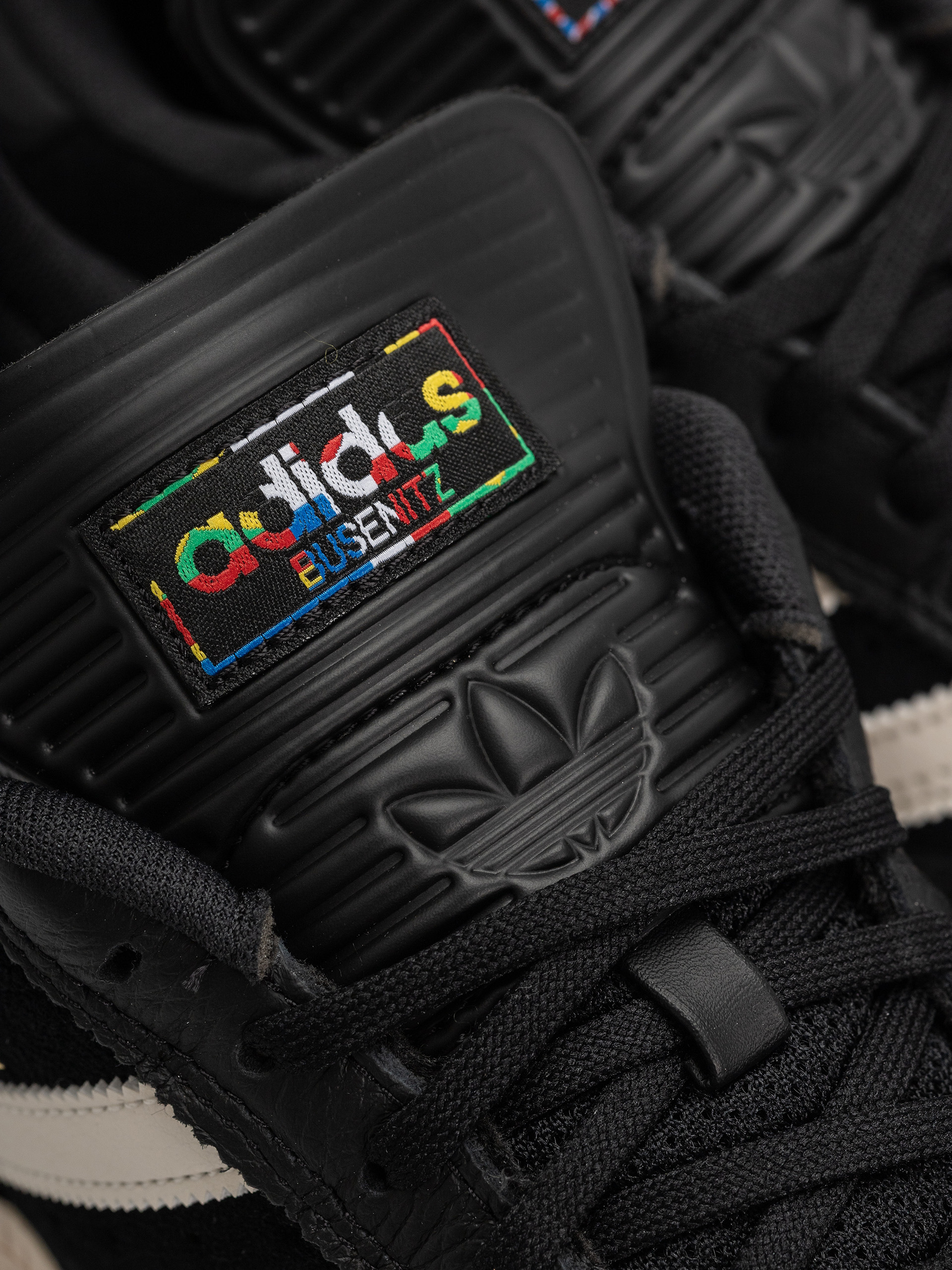 Pantofi adidas Busenitz (cblack/cwhite/goldmt)