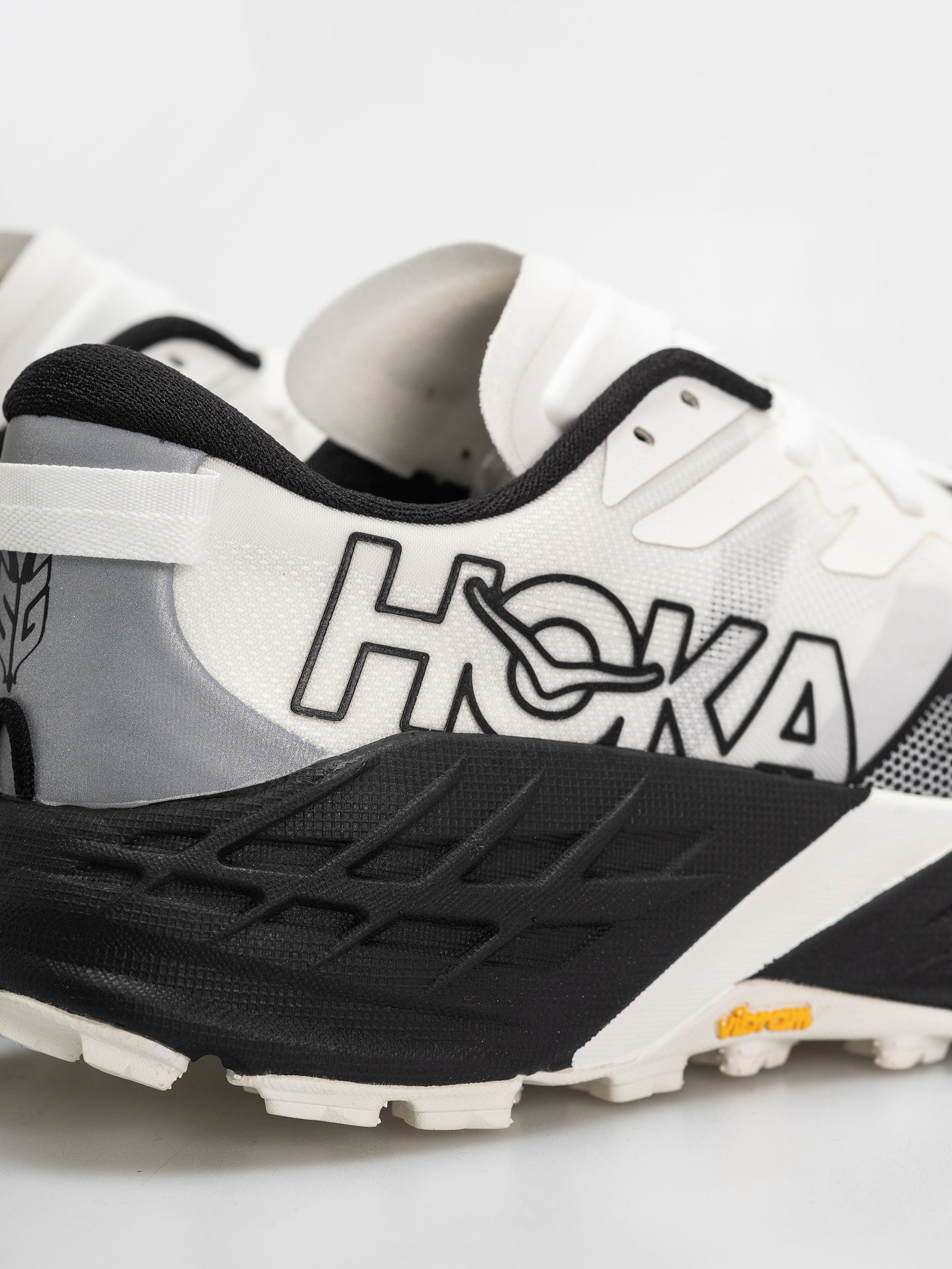 Pantofi Hoka Speedgoat 7 - alb, negru (black/white)
