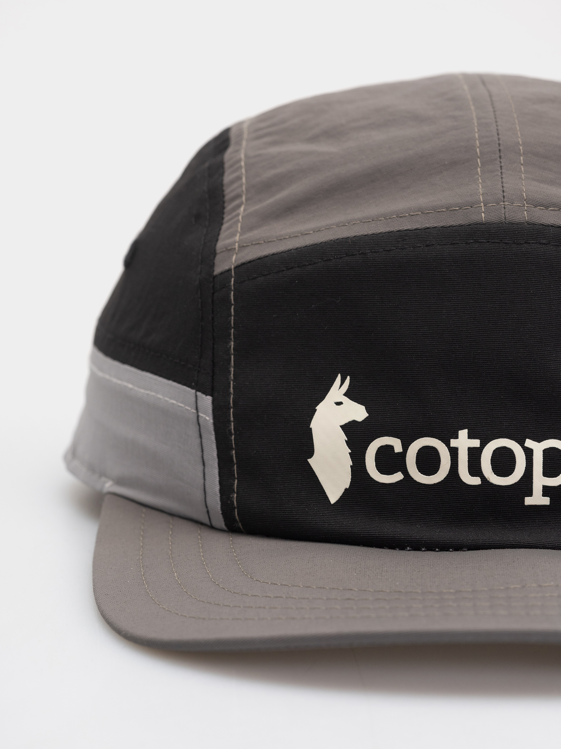 Șapcă Cotopaxi Tech (black/cinder)